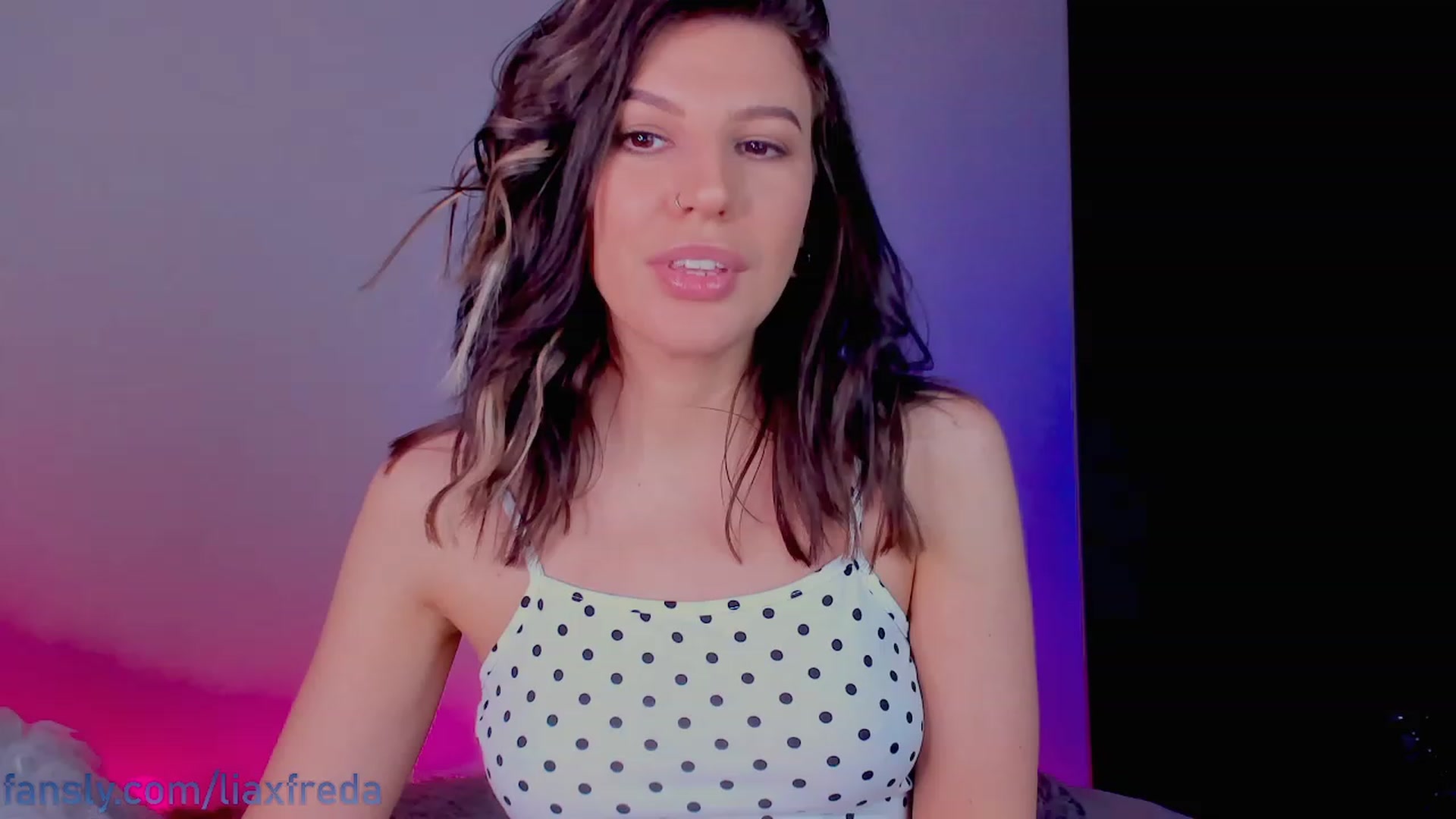 Gallery image thumbnail from Lia_Freda's myfreecams stream on, 01/12/2023, 14:03 image 12 of 20