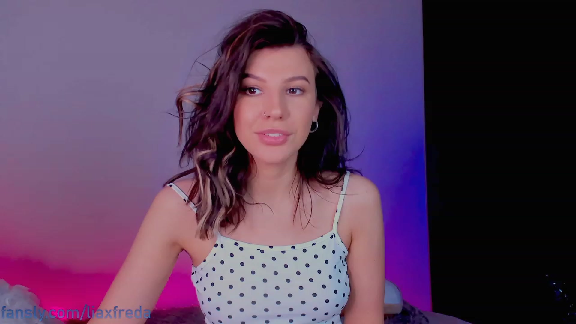 Gallery image thumbnail from Lia_Freda's myfreecams stream on, 01/12/2023, 14:03 image 6 of 20