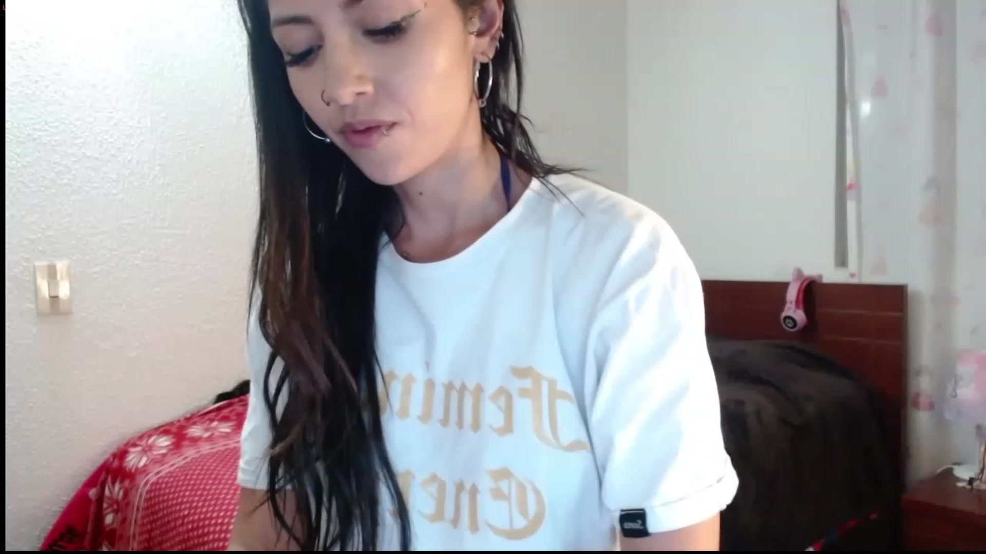 Gallery image thumbnail from Lia_Smith's myfreecams stream on, 11/24/2022, 23:29 image 11 of 20
