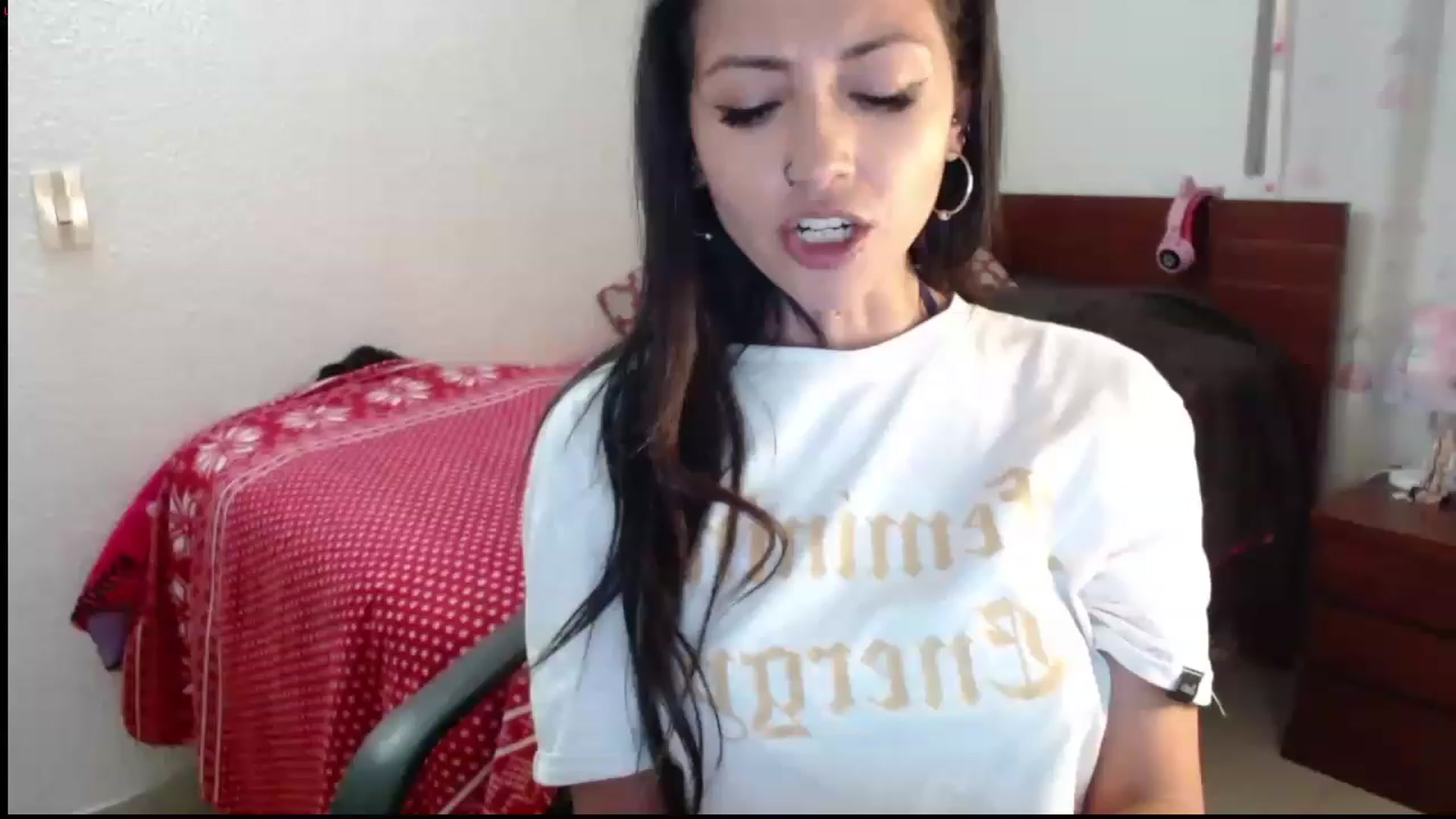 Gallery image thumbnail from Lia_Smith's myfreecams stream on, 11/24/2022, 23:29 image 1 of 20