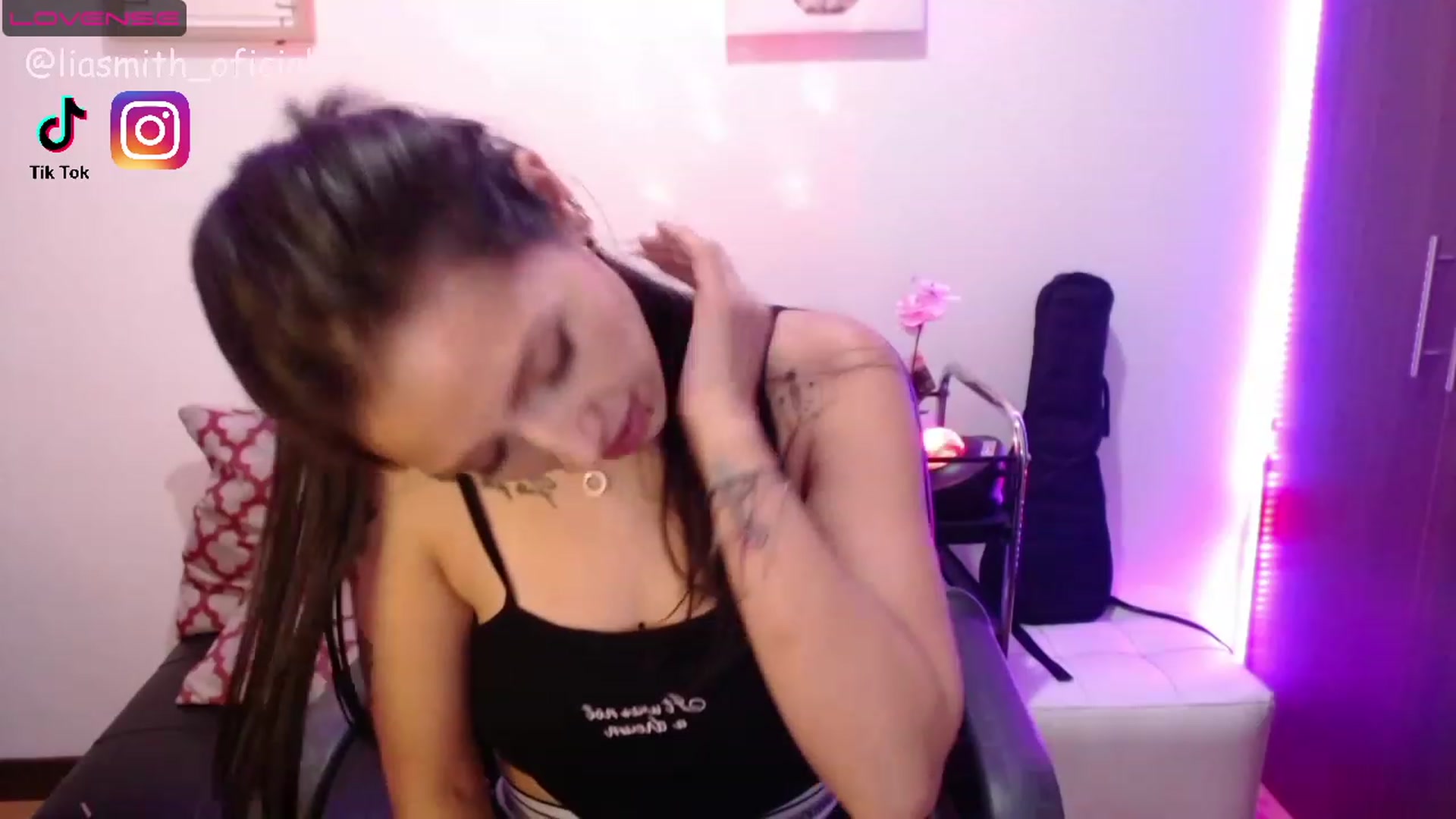 Gallery image thumbnail from Lia_Smith's myfreecams stream on, 07/10/2023, 11:09 image 12 of 20