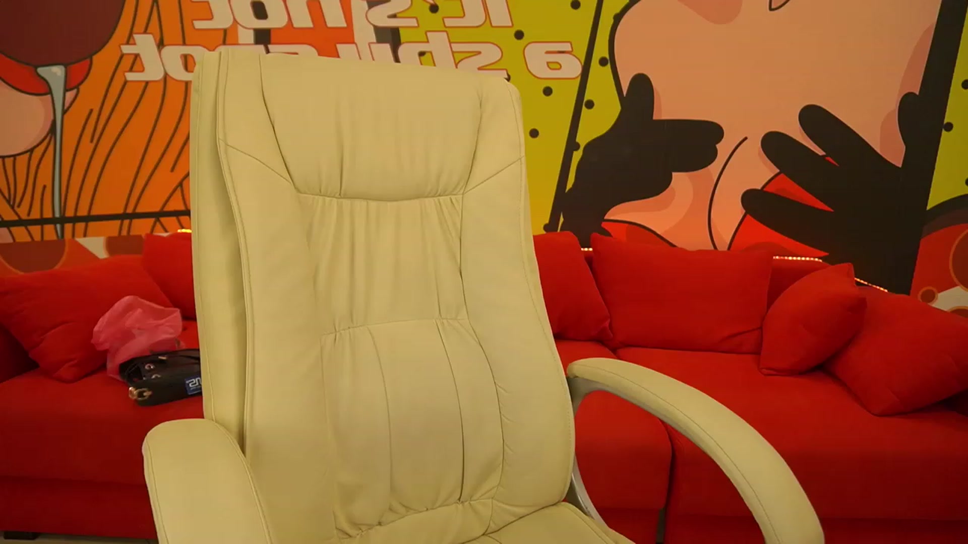 Gallery image thumbnail from Lia__Angel's myfreecams stream on, 09/17/2023, 10:42 image 15 of 20