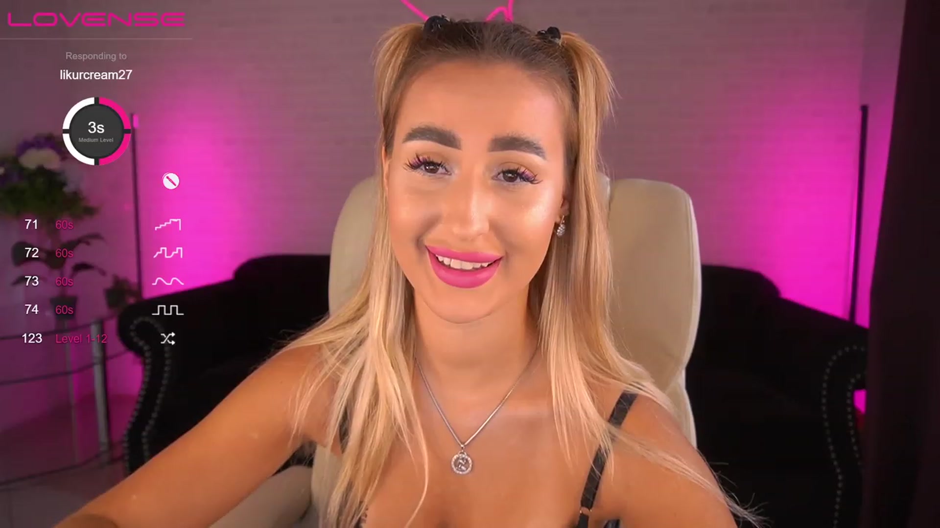 Gallery image thumbnail from Lia__Angel's myfreecams stream on, 09/23/2023, 16:04 image 9 of 20