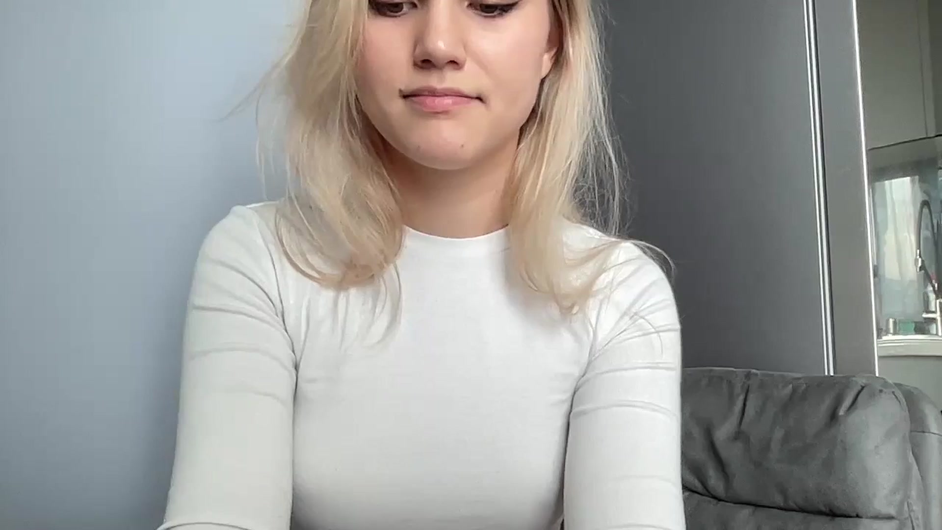 Gallery image thumbnail from Lia_lisia's myfreecams stream on, 02/12/2024, 12:19 image 10 of 20