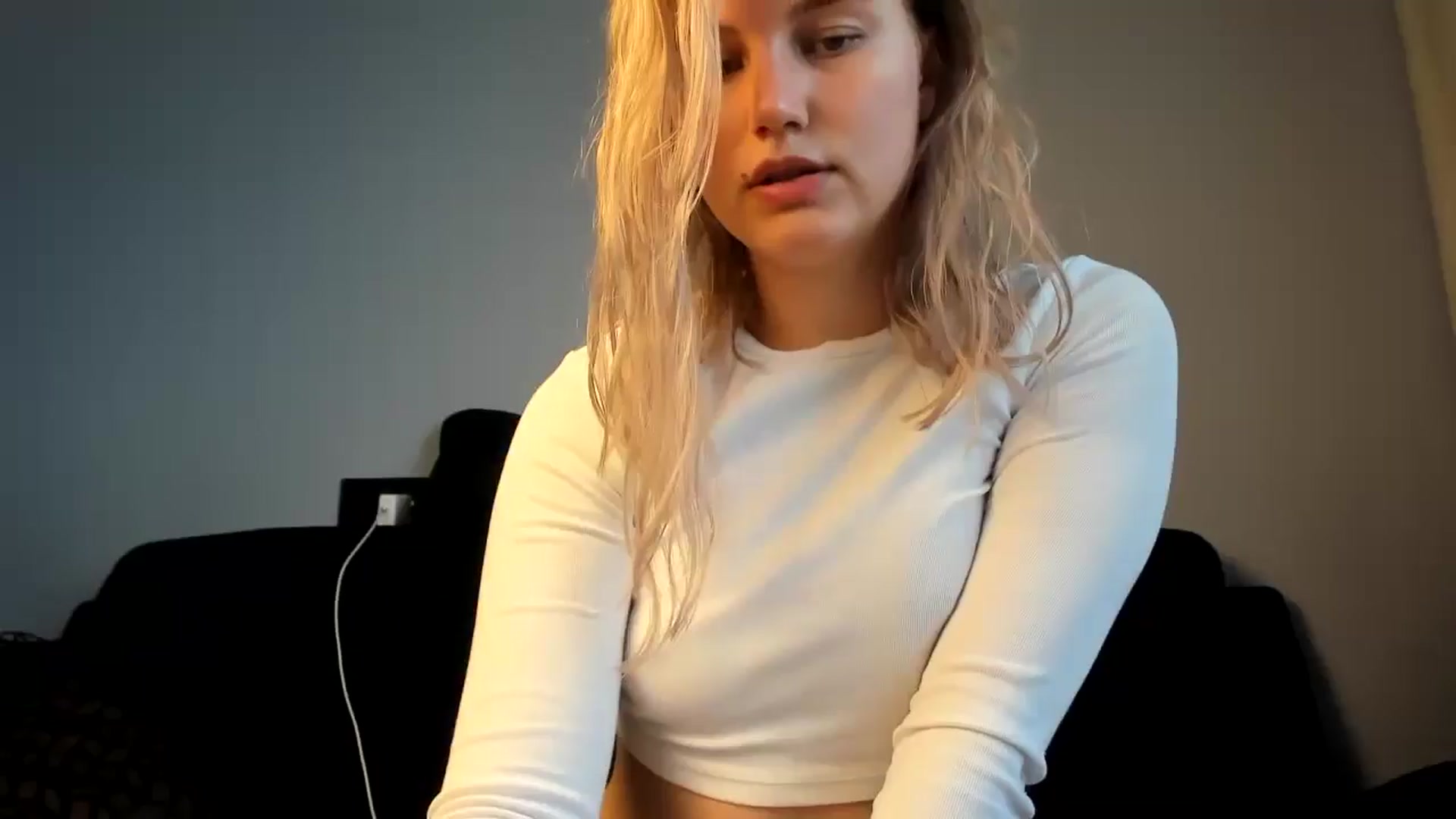 Gallery image thumbnail from Lia_lisia's myfreecams stream on, 06/16/2024, 15:26 image 15 of 20
