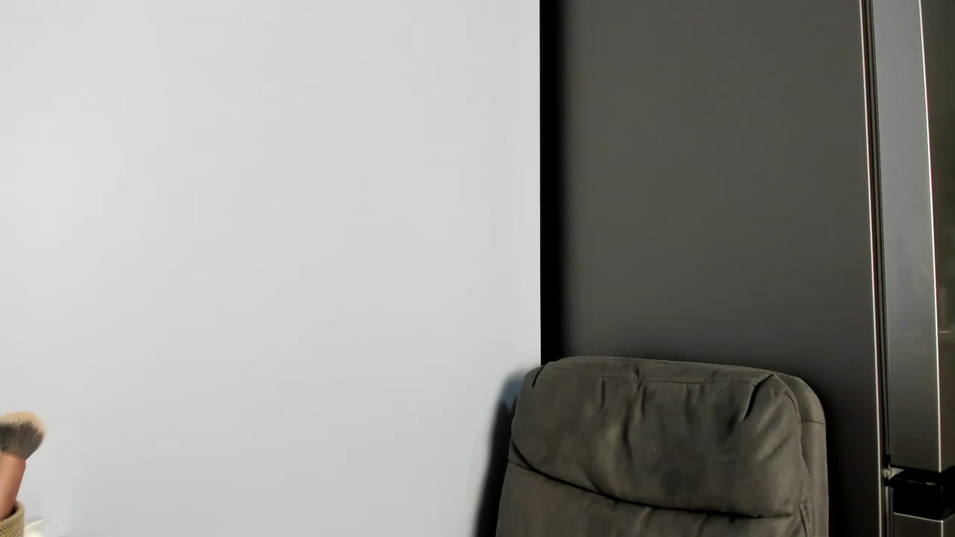 Gallery image thumbnail from Lia_lisia's myfreecams stream on, 06/26/2024, 18:49 image 14 of 20