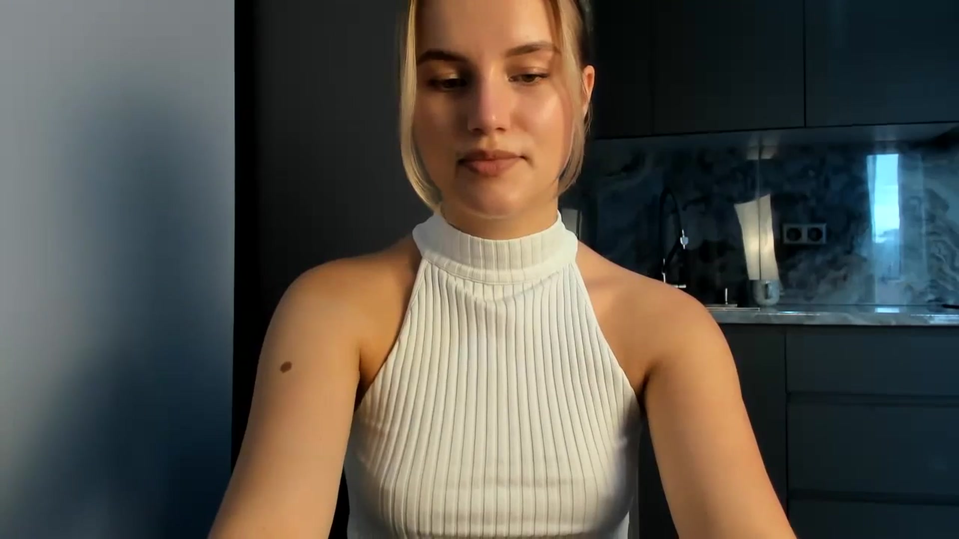 Gallery image thumbnail from Lia_lisia's myfreecams stream on, 07/01/2024, 12:02 image 19 of 20