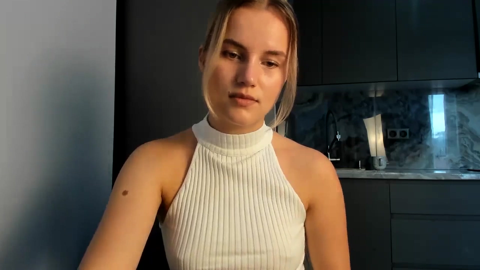 Gallery image thumbnail from Lia_lisia's myfreecams stream on, 07/01/2024, 12:02 image 15 of 20