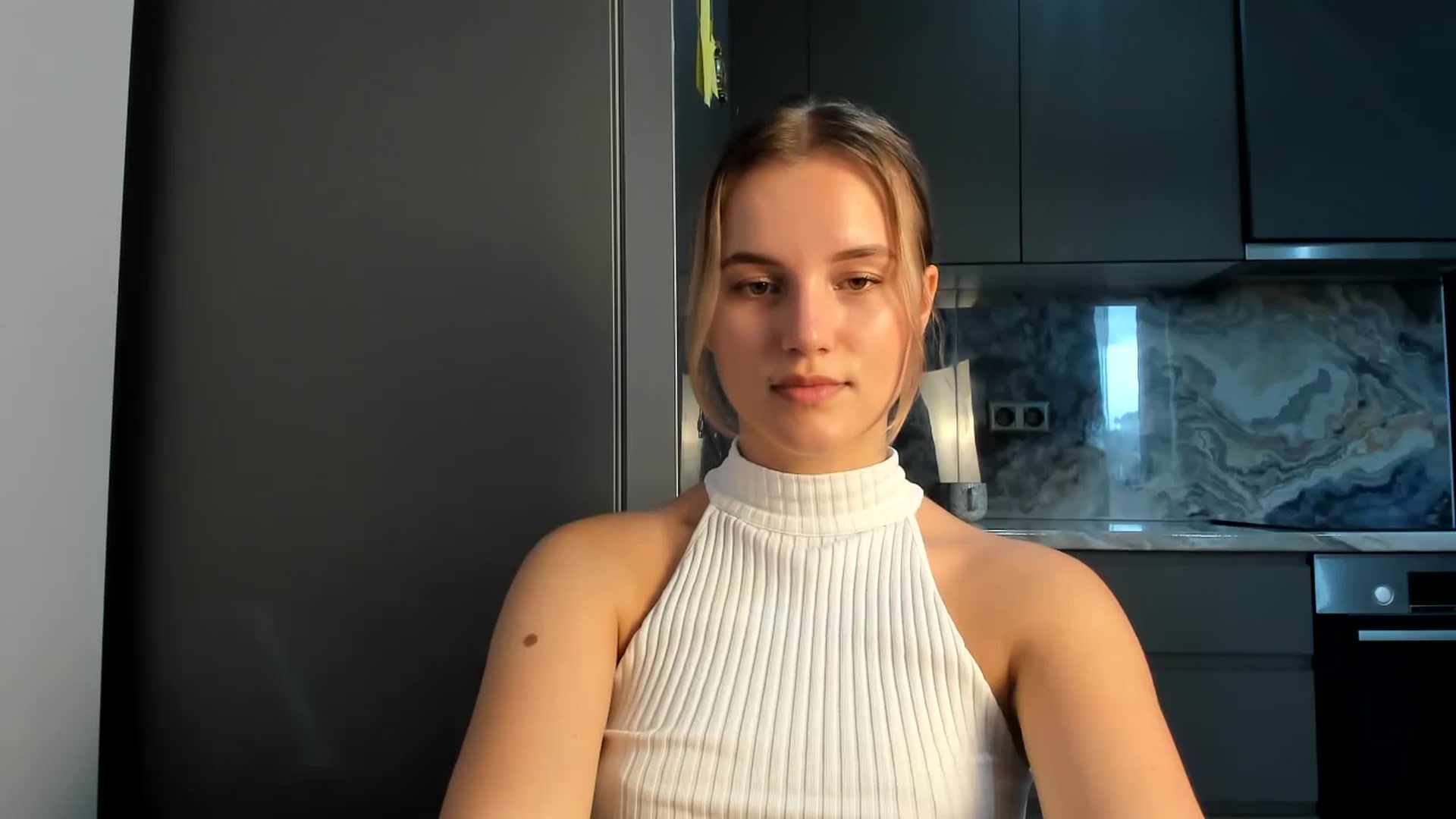 Gallery image thumbnail from Lia_lisia's myfreecams stream on, 07/01/2024, 12:54 image 5 of 20