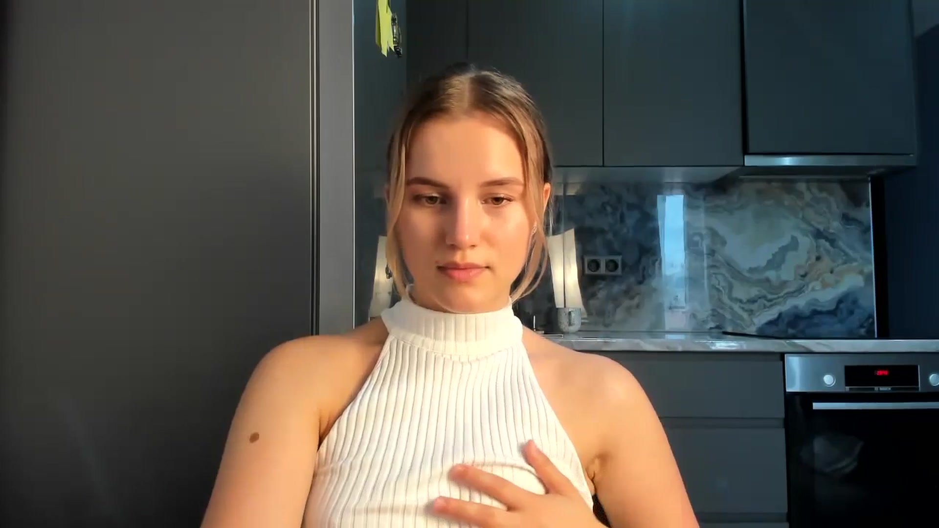 Gallery image thumbnail from Lia_lisia's myfreecams stream on, 07/01/2024, 13:51 image 20 of 20