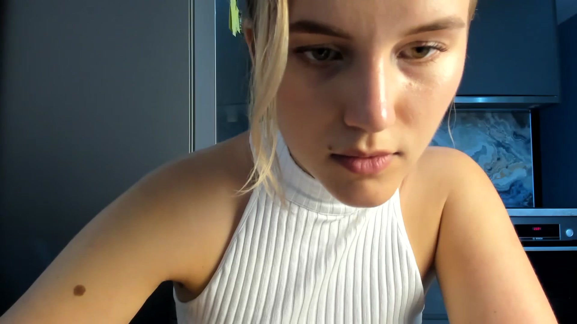 Gallery image thumbnail from Lia_lisia's myfreecams stream on, 07/01/2024, 13:51 image 4 of 20