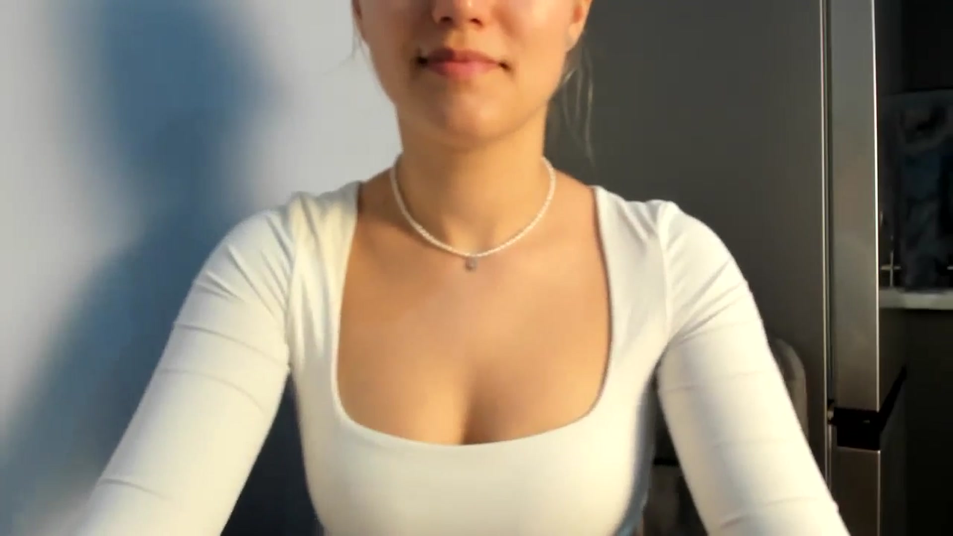 Gallery image thumbnail from Lia_lisia's myfreecams stream on, 07/02/2024, 17:20 image 13 of 20
