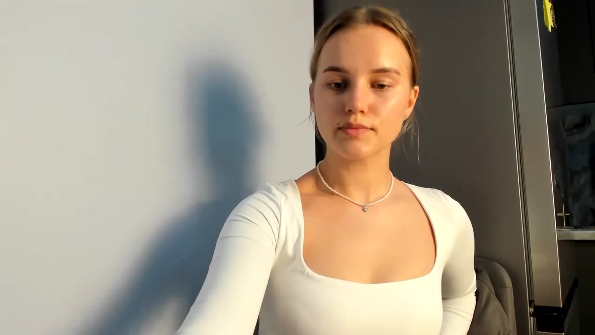 Gallery image thumbnail from Lia_lisia's myfreecams stream on, 07/02/2024, 17:20 image 15 of 20