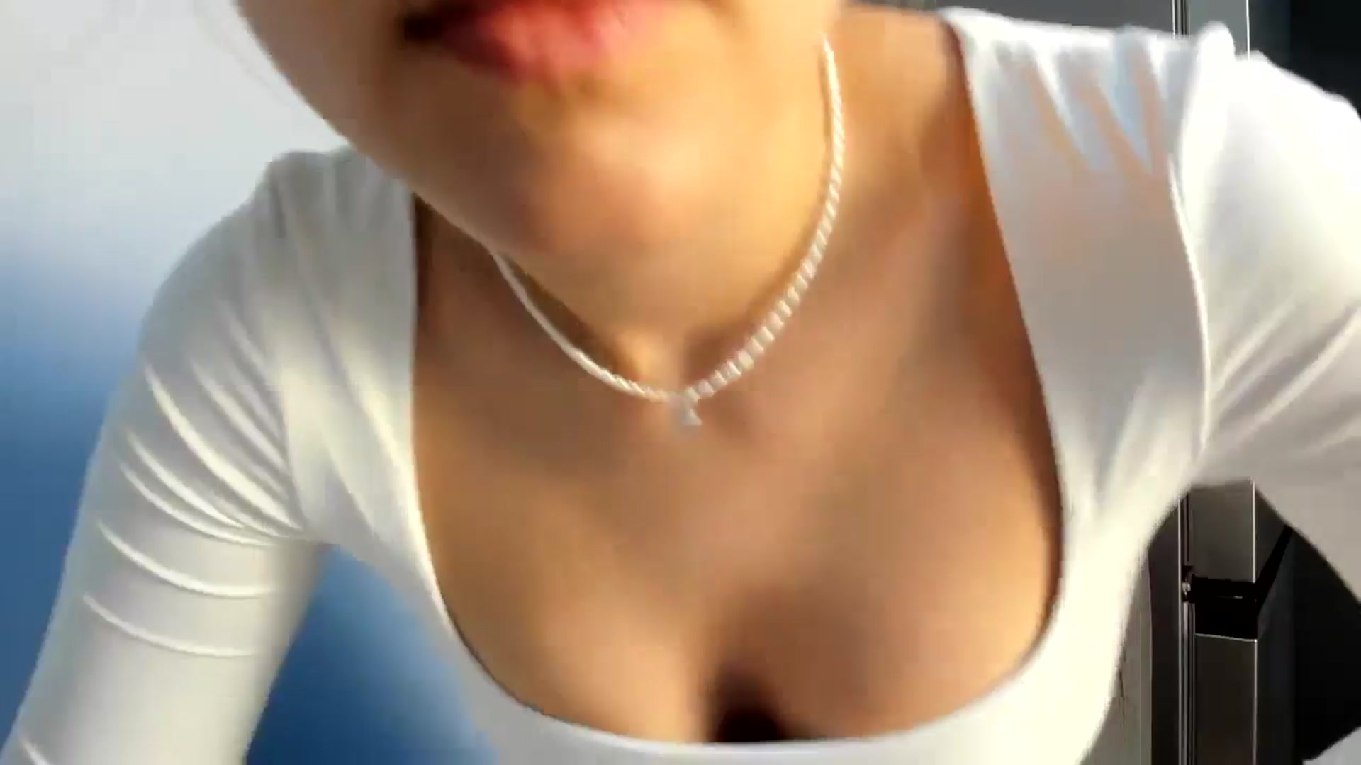 Gallery image thumbnail from Lia_lisia's myfreecams stream on, 07/02/2024, 17:20 image 12 of 20