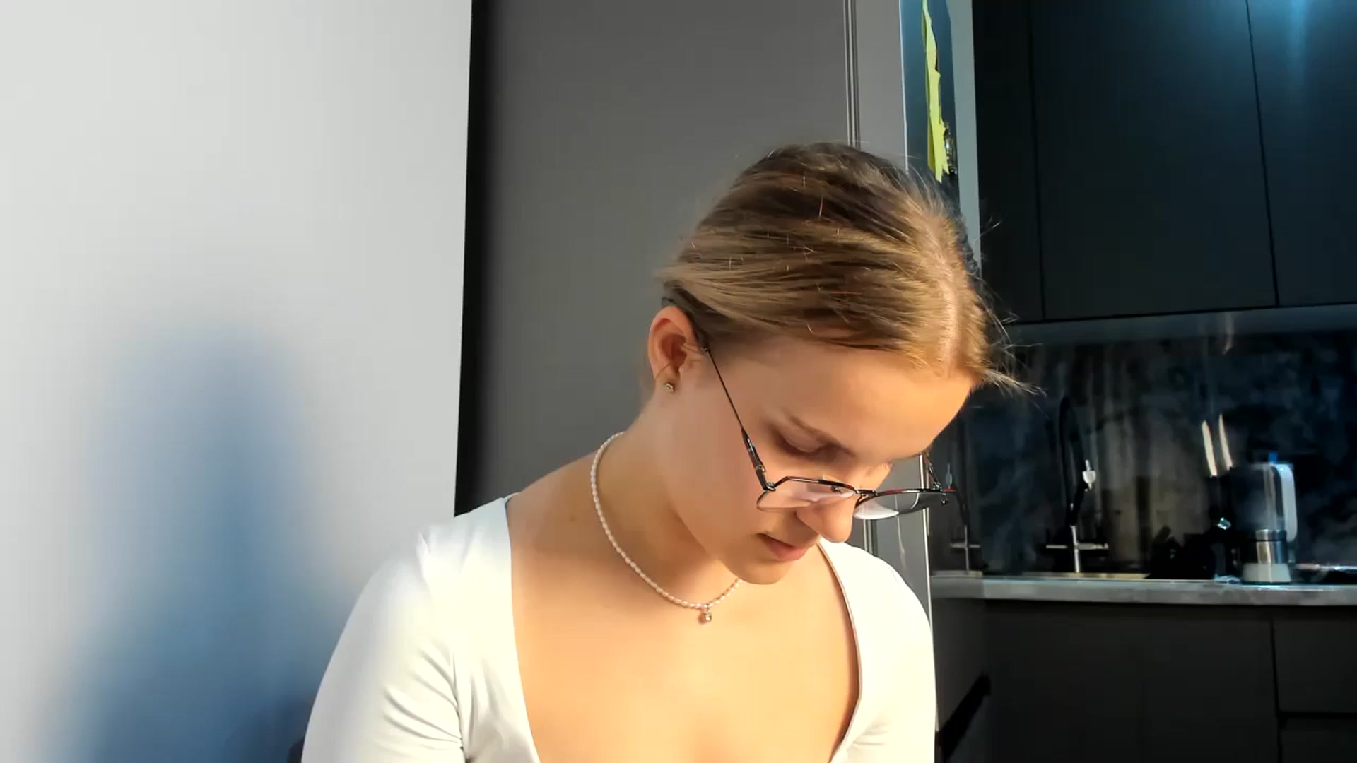Gallery image thumbnail from Lia_lisia's myfreecams stream on, 07/02/2024, 19:08 image 2 of 20