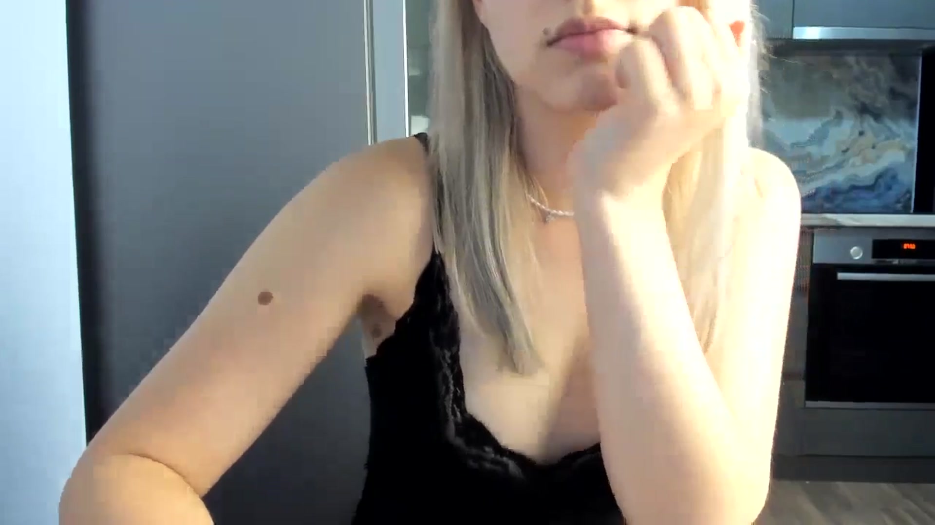 Gallery image thumbnail from Lia_lisia's myfreecams stream on, 07/04/2024, 22:02 image 18 of 20