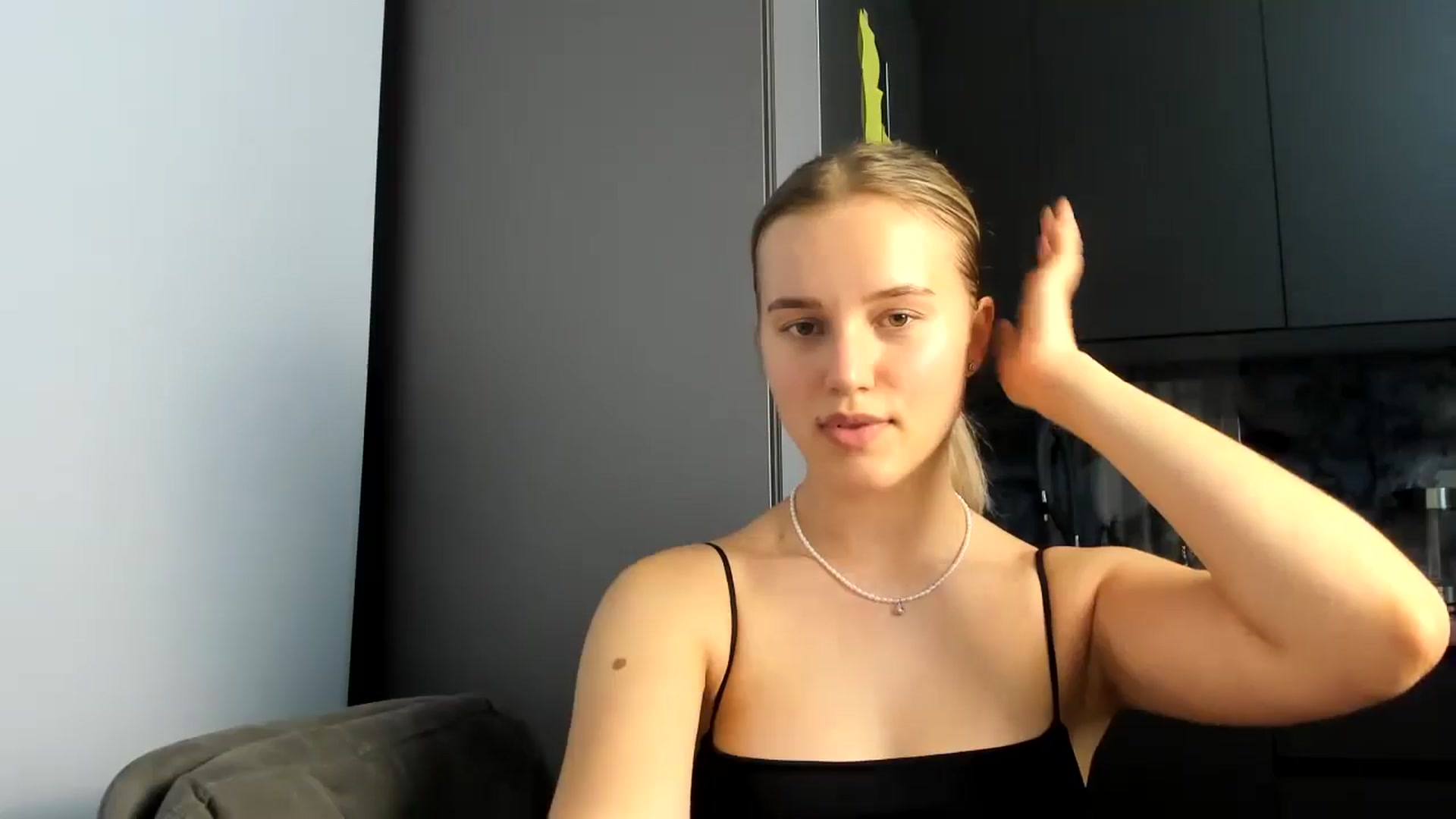 Gallery image thumbnail from Lia_lisia's myfreecams stream on, 07/05/2024, 21:39 image 11 of 20