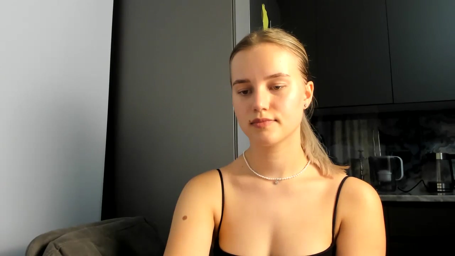Gallery image thumbnail from Lia_lisia's myfreecams stream on, 07/05/2024, 21:39 image 13 of 20