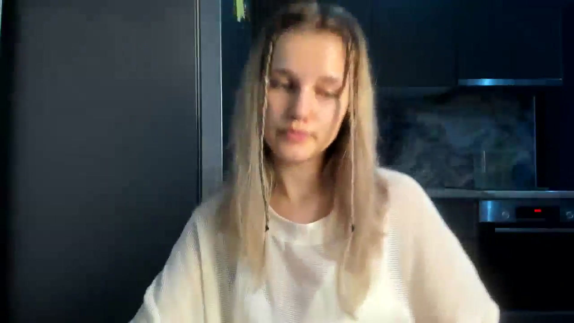 Gallery image thumbnail from Lia_lisia's myfreecams stream on, 07/11/2024, 21:38 image 10 of 20
