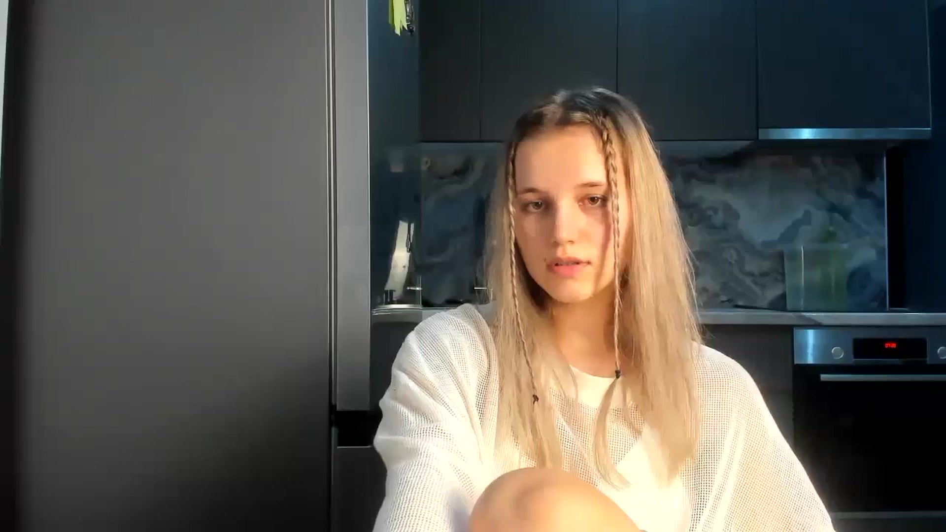 Gallery image thumbnail from Lia_lisia's myfreecams stream on, 07/11/2024, 21:38 image 2 of 20