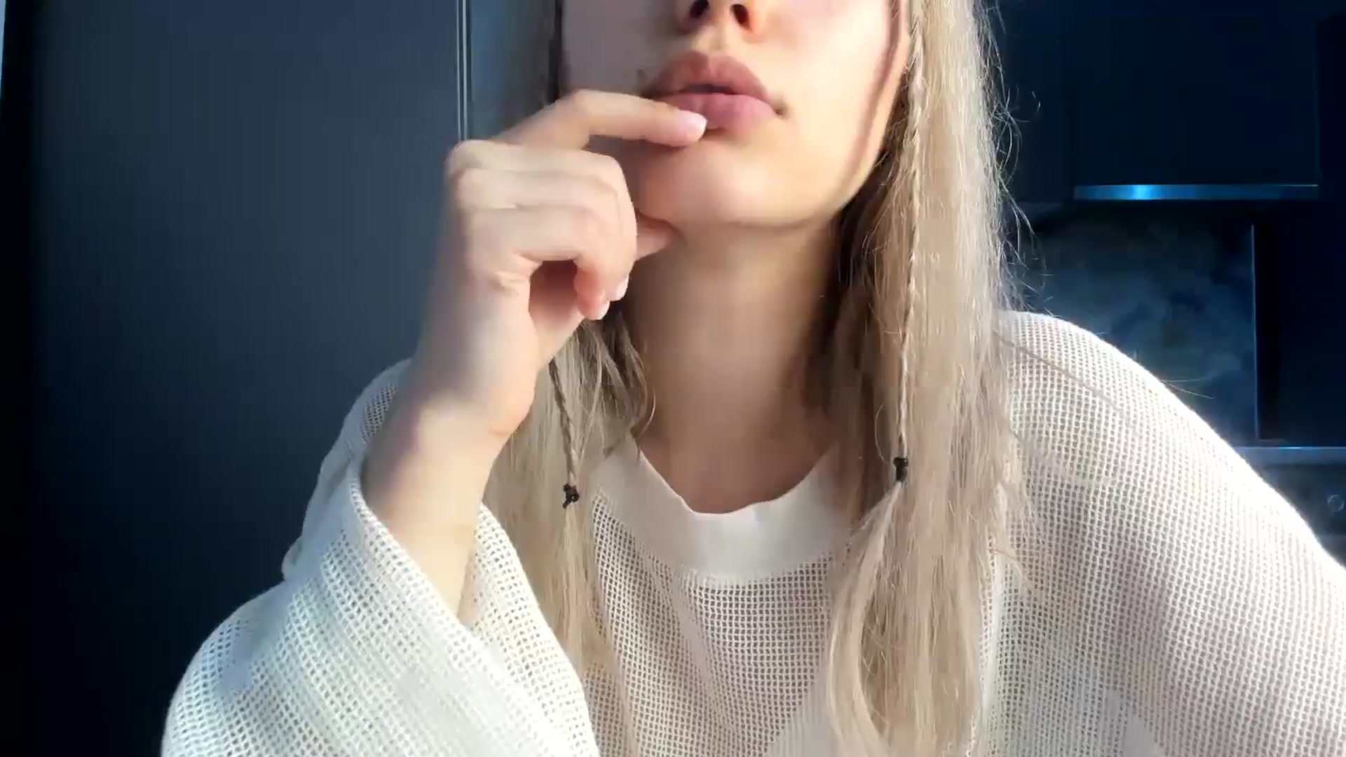 Gallery image thumbnail from Lia_lisia's myfreecams stream on, 07/11/2024, 21:38 image 12 of 20