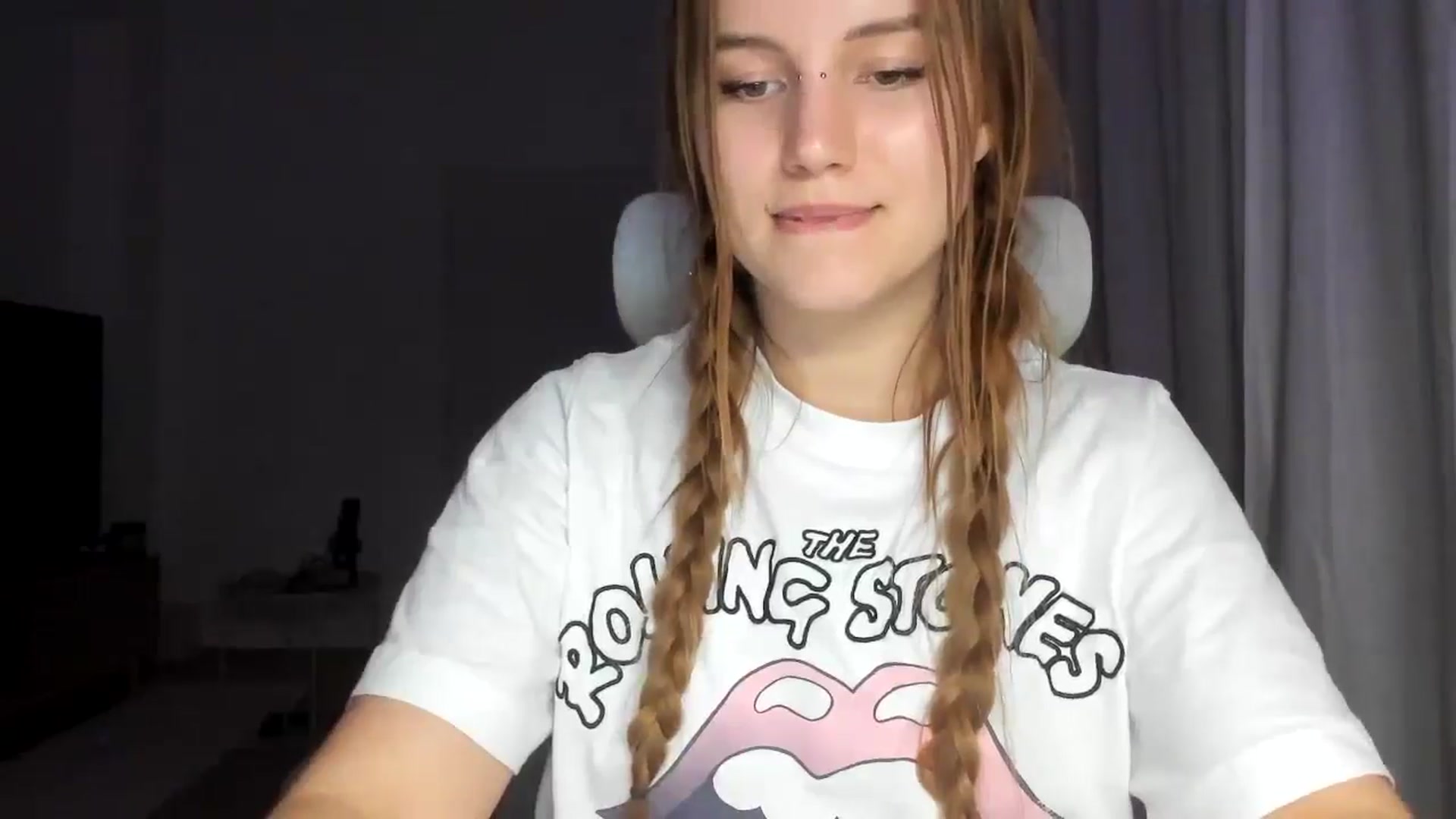 Gallery image thumbnail from Lia_lisia's myfreecams stream on, 01/06/2026, 22:04 image 14 of 20