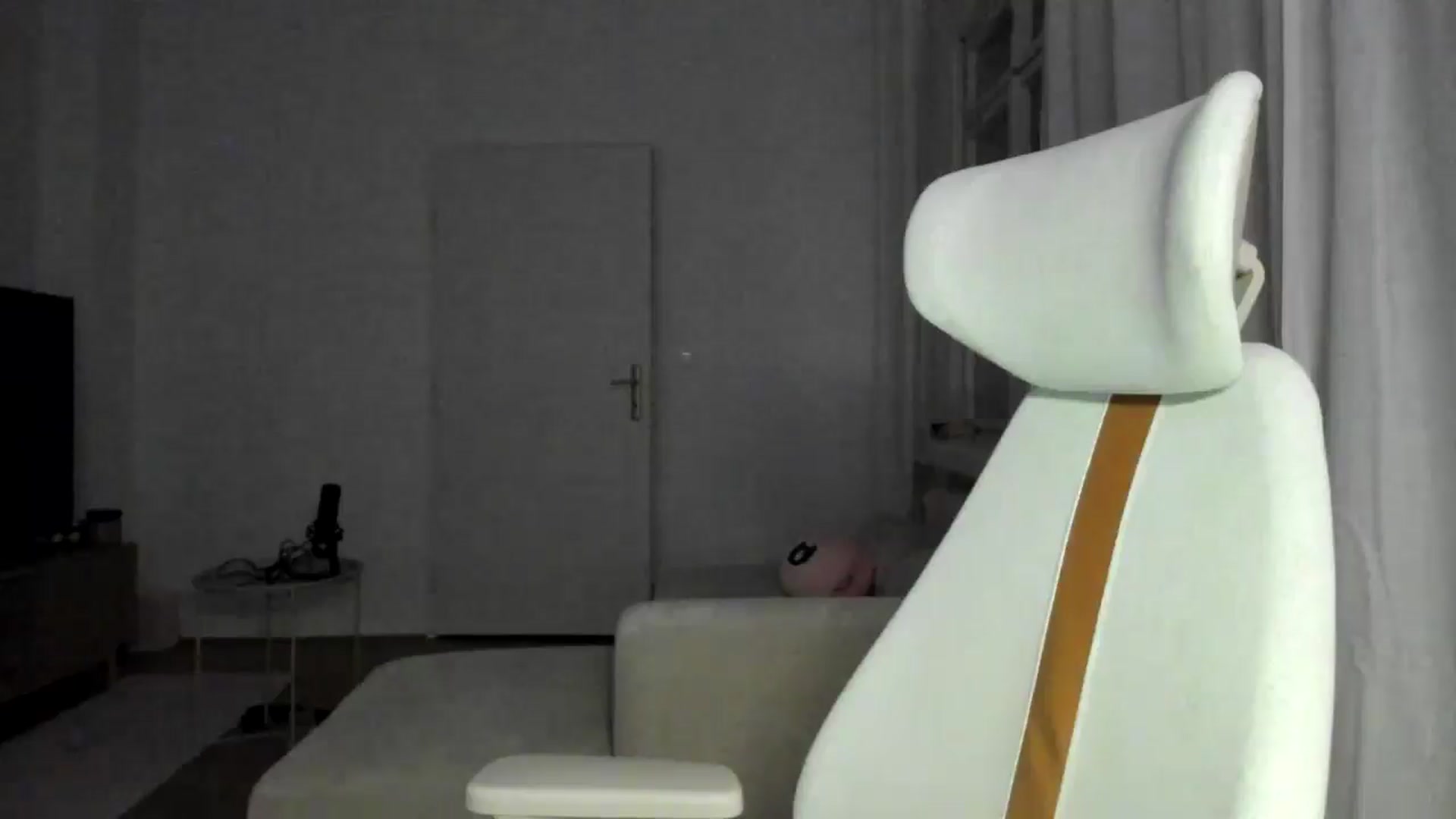Gallery image thumbnail from Lia_lisia's myfreecams stream on, 01/06/2026, 22:04 image 7 of 20