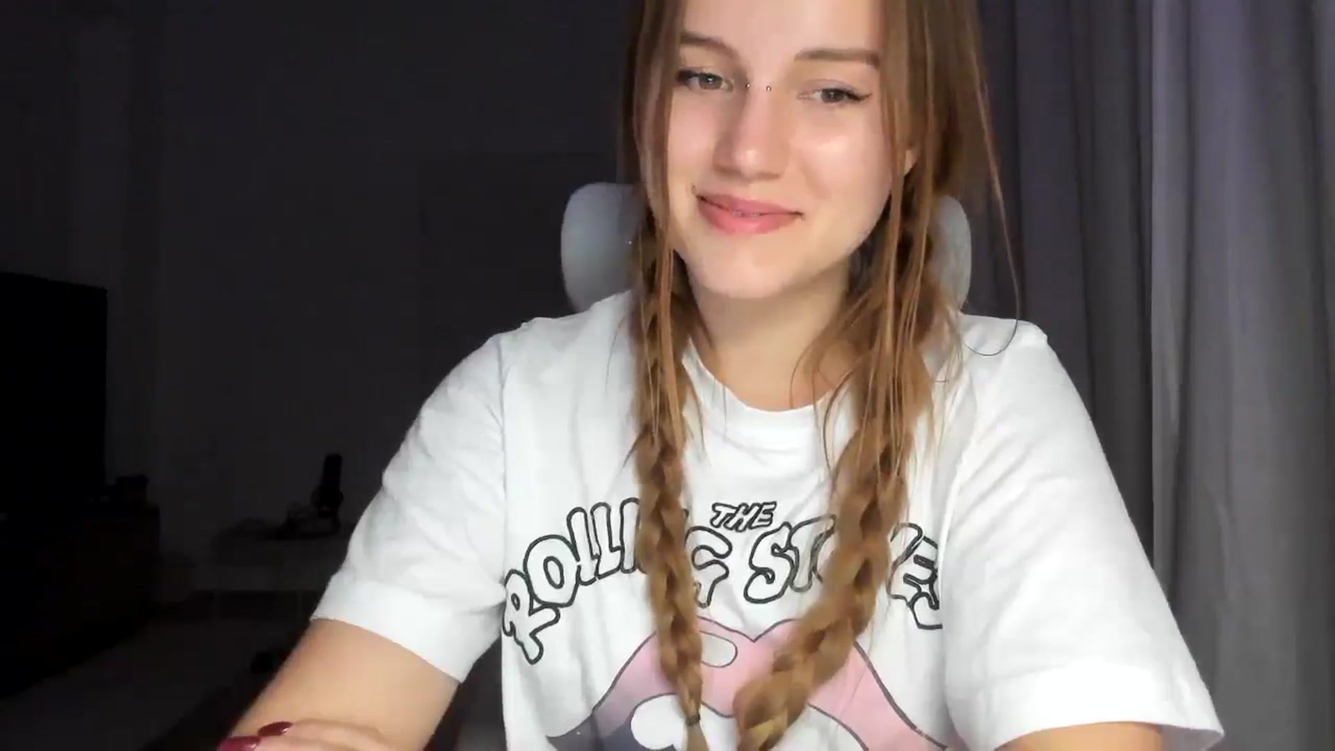 Gallery image thumbnail from Lia_lisia's myfreecams stream on, 01/06/2026, 22:04 image 15 of 20
