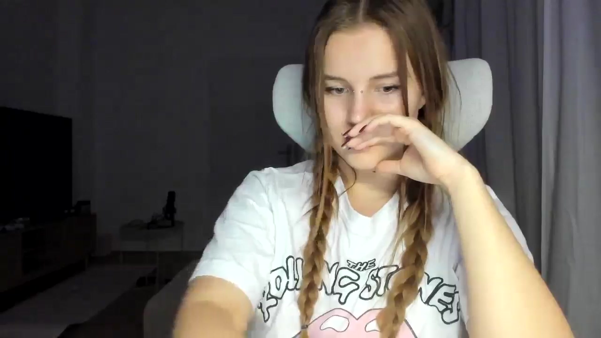 Gallery image thumbnail from Lia_lisia's myfreecams stream on, 01/06/2026, 23:26 image 11 of 20