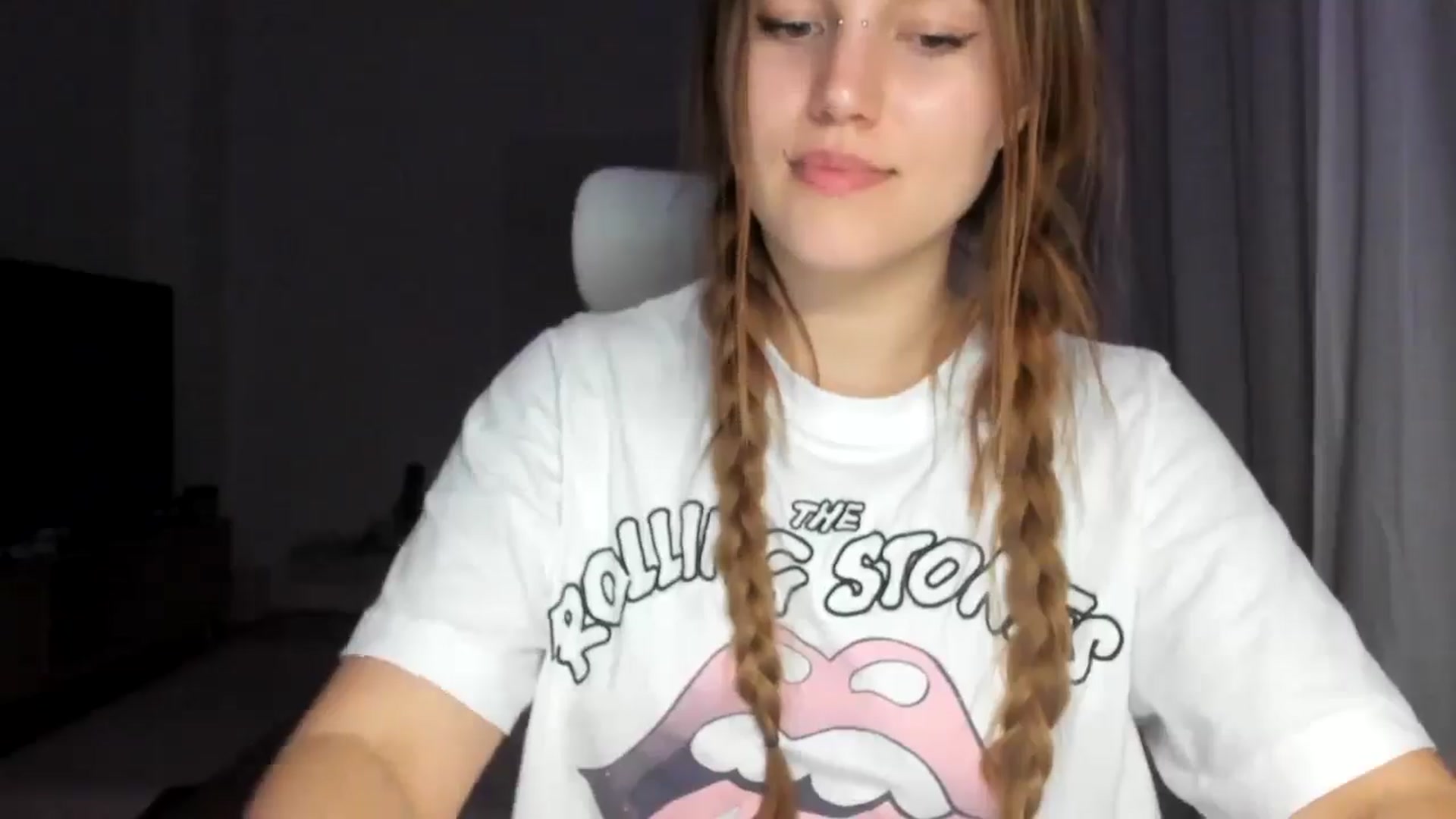 Gallery image thumbnail from Lia_lisia's myfreecams stream on, 01/06/2026, 23:26 image 3 of 20