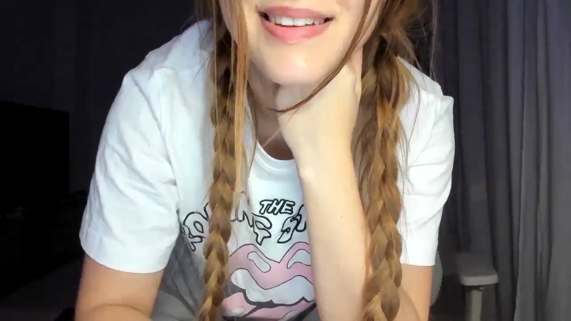 Gallery image thumbnail from Lia_lisia's myfreecams stream on, 01/06/2026, 23:26 image 17 of 20