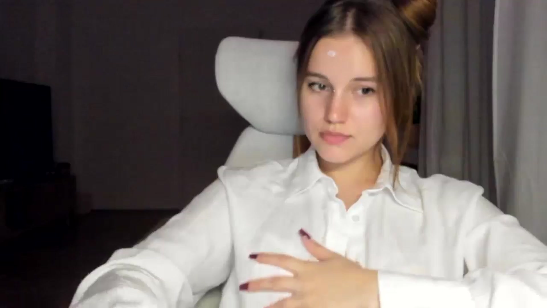 Gallery image thumbnail from Lia_lisia's myfreecams stream on, 01/08/2026, 21:39 image 15 of 20