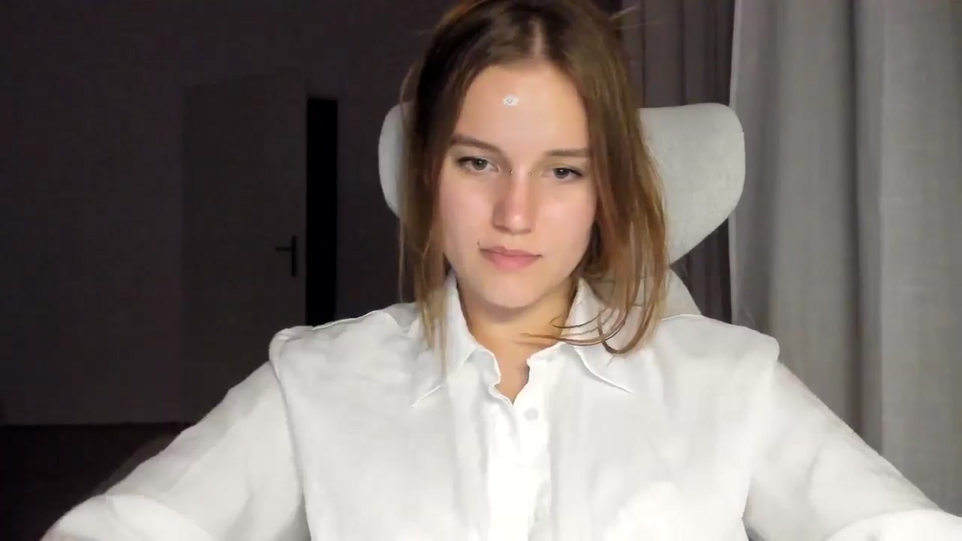 Gallery image thumbnail from Lia_lisia's myfreecams stream on, 01/08/2026, 22:56 image 9 of 20