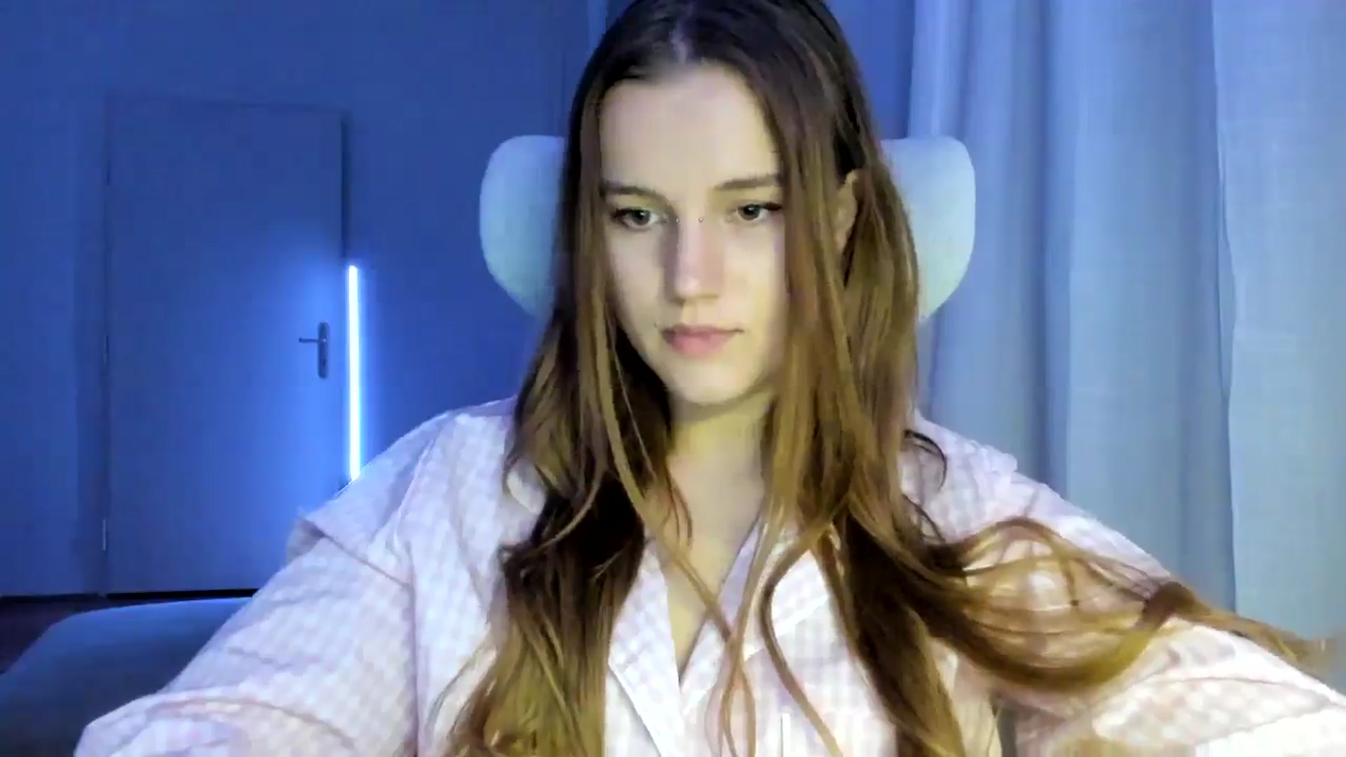 Gallery image thumbnail from Lia_lisia's myfreecams stream on, 01/10/2026, 21:51 image 12 of 20