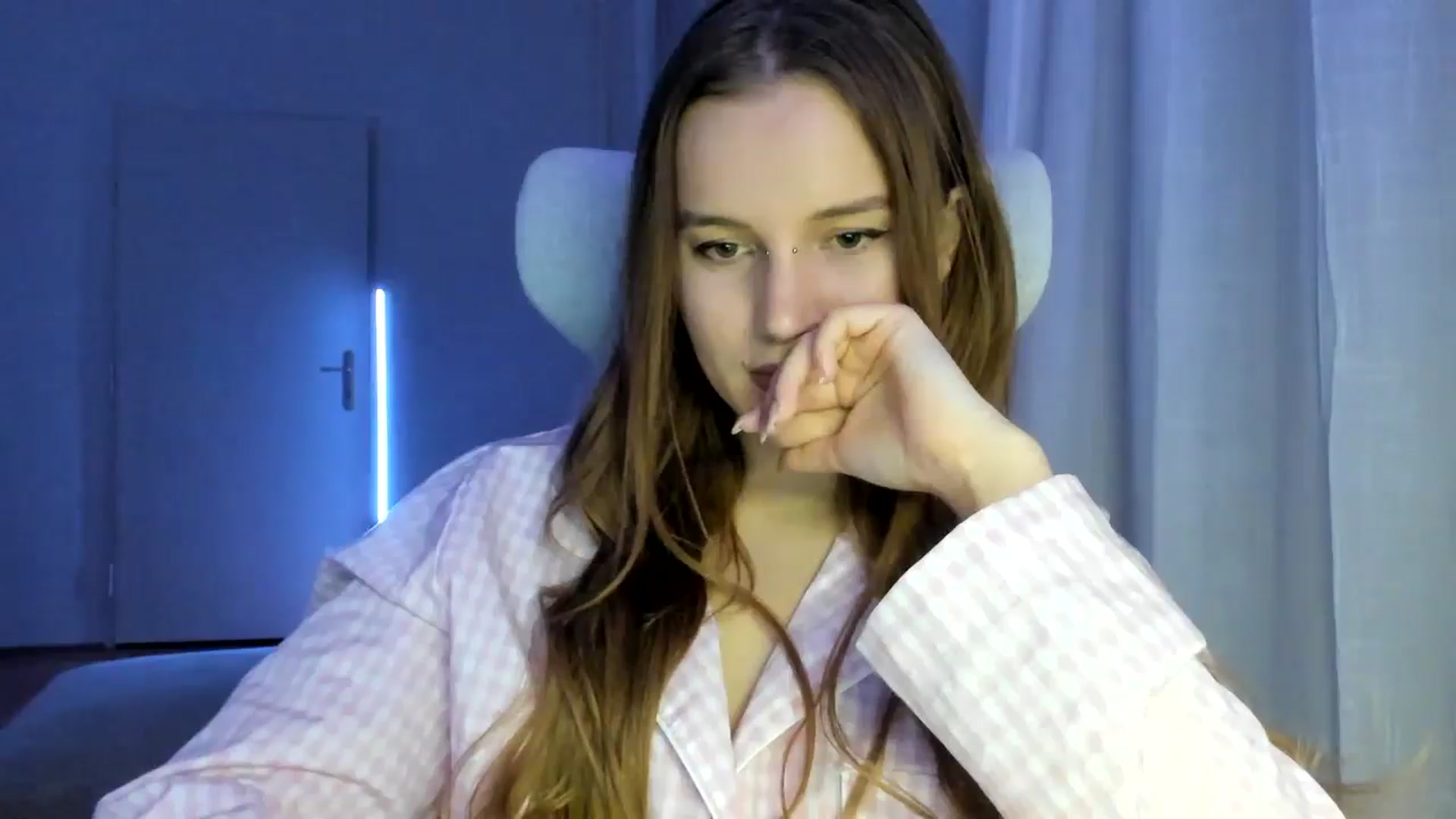 Gallery image thumbnail from Lia_lisia's myfreecams stream on, 01/10/2026, 21:51 image 8 of 20