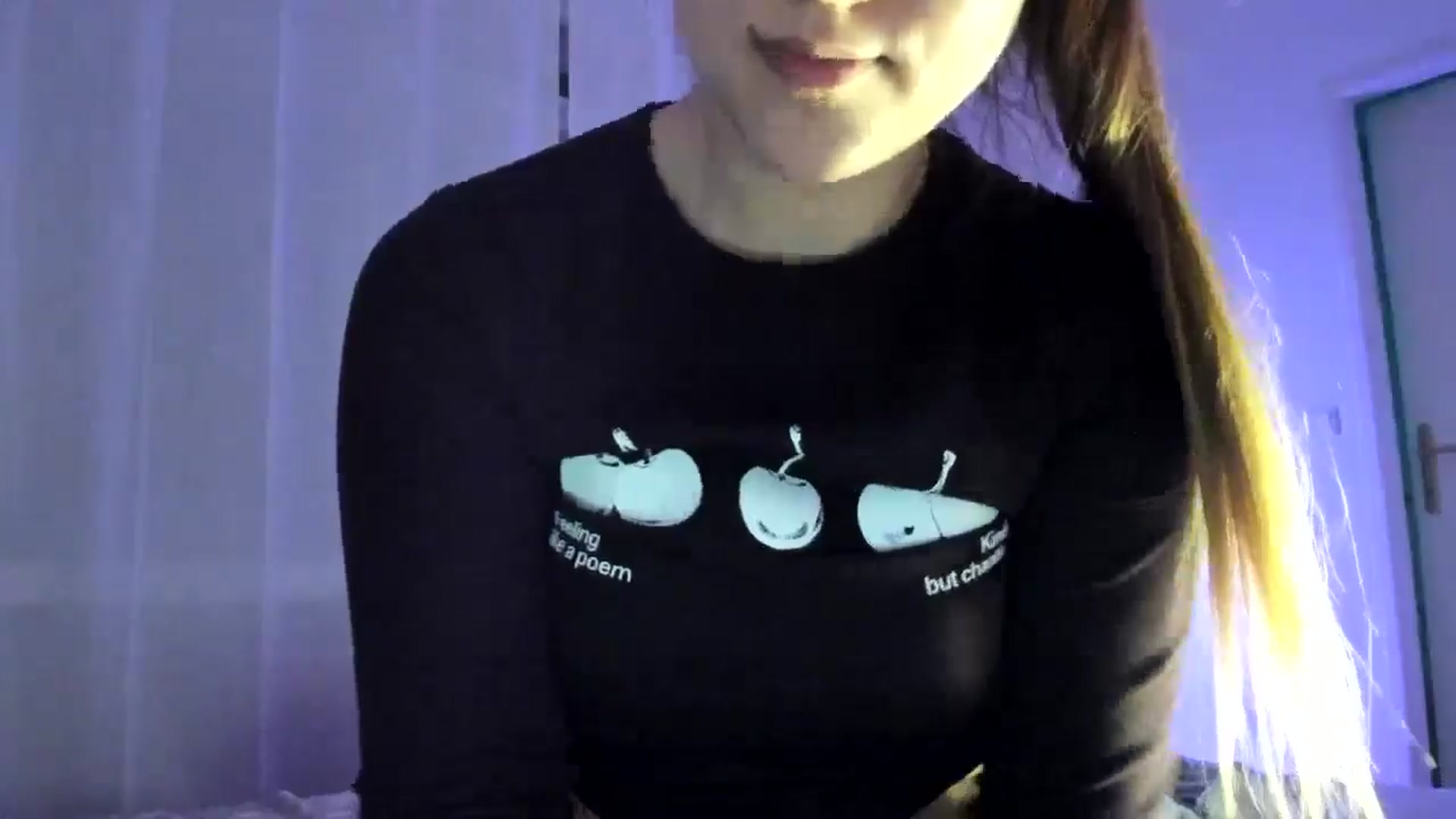 Gallery image thumbnail from Lia_lisia's myfreecams stream on, 01/11/2026, 23:14 image 15 of 20