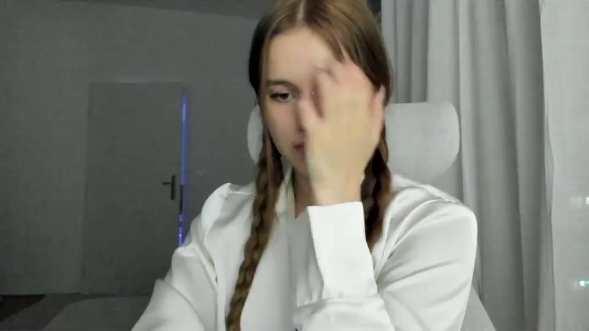 Gallery image thumbnail from Lia_lisia's myfreecams stream on, 01/13/2026, 20:20 image 7 of 20