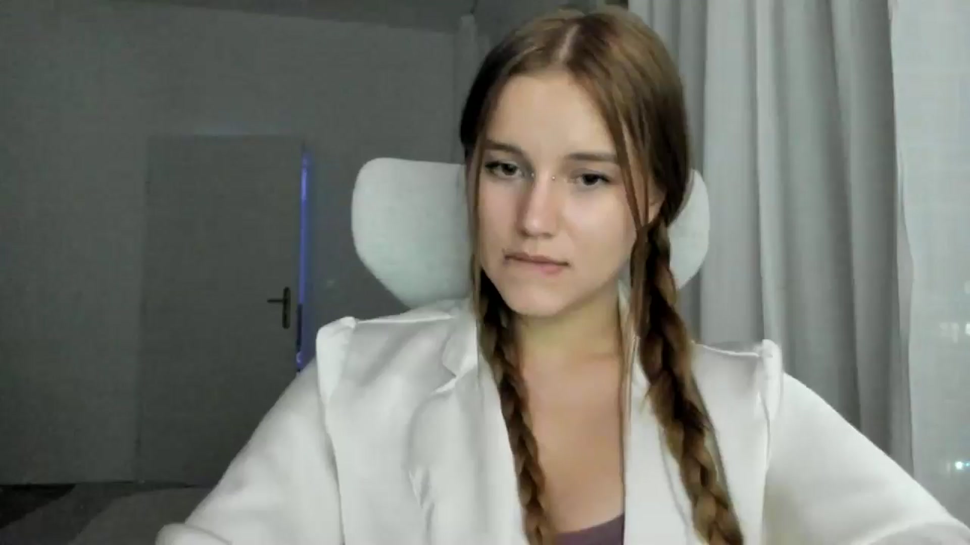 Gallery image thumbnail from Lia_lisia's myfreecams stream on, 01/13/2026, 20:20 image 3 of 20
