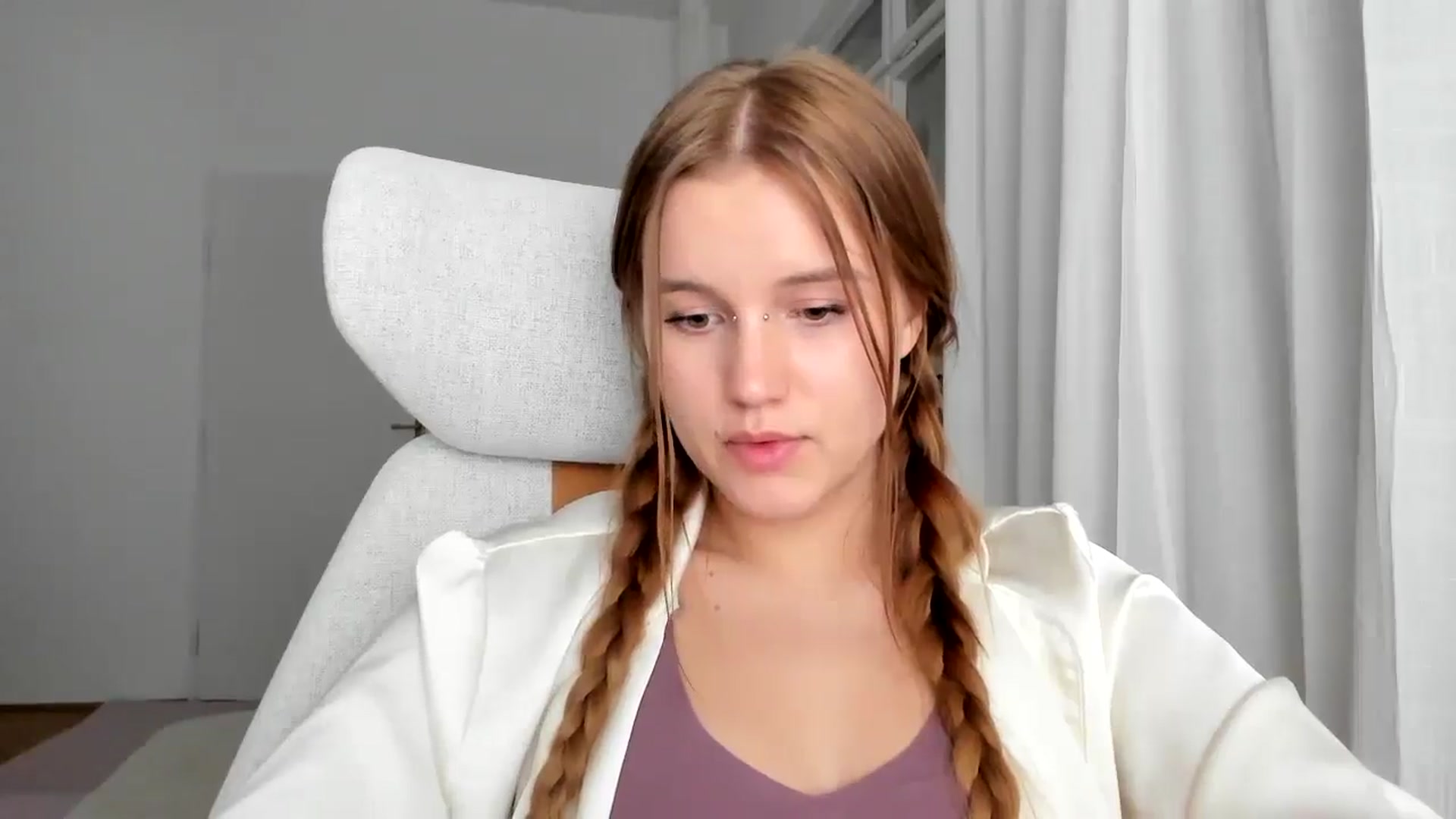 Gallery image thumbnail from Lia_lisia's myfreecams stream on, 01/13/2026, 21:47 image 8 of 20