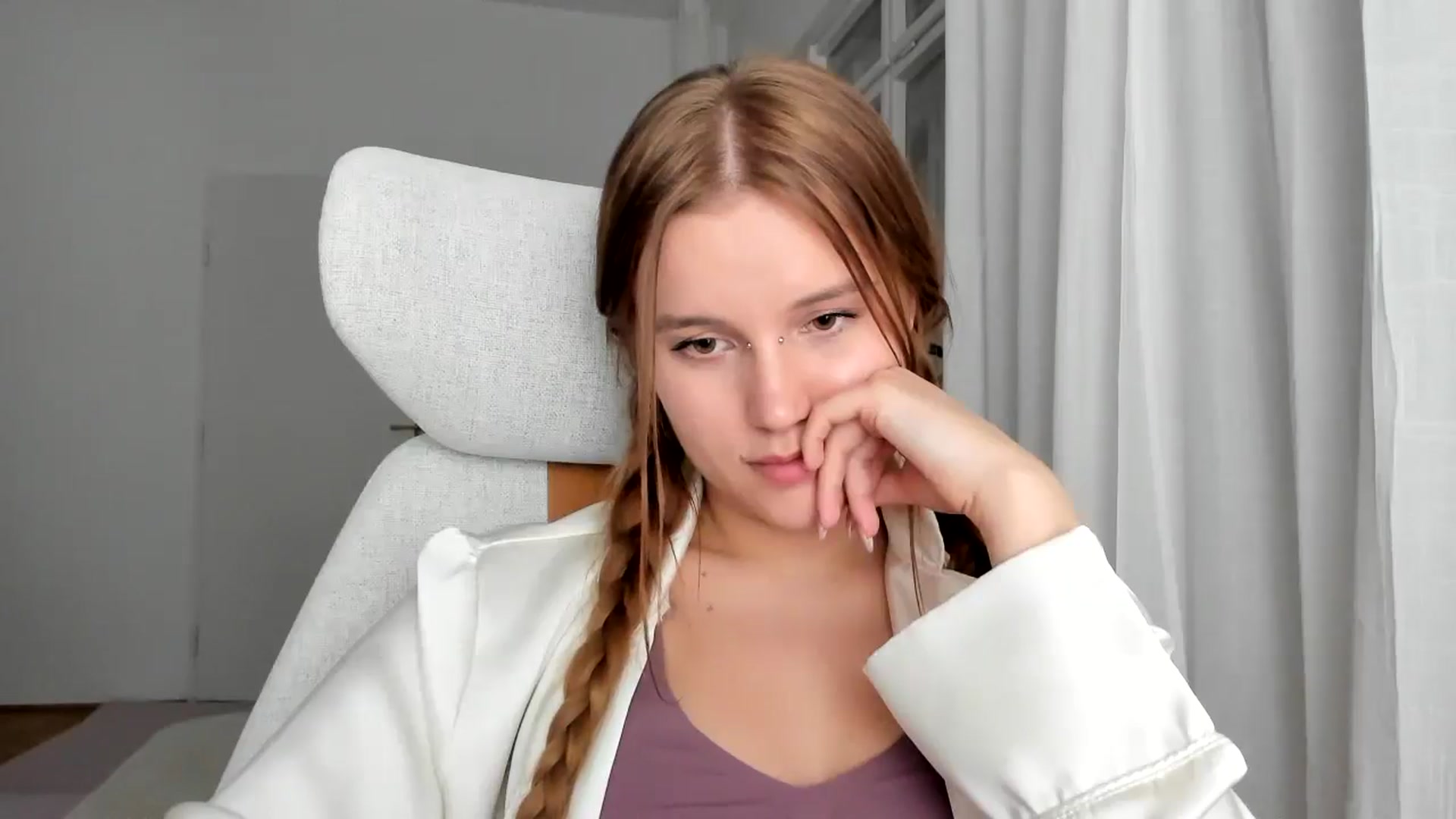 Gallery image thumbnail from Lia_lisia's myfreecams stream on, 01/13/2026, 21:47 image 5 of 20
