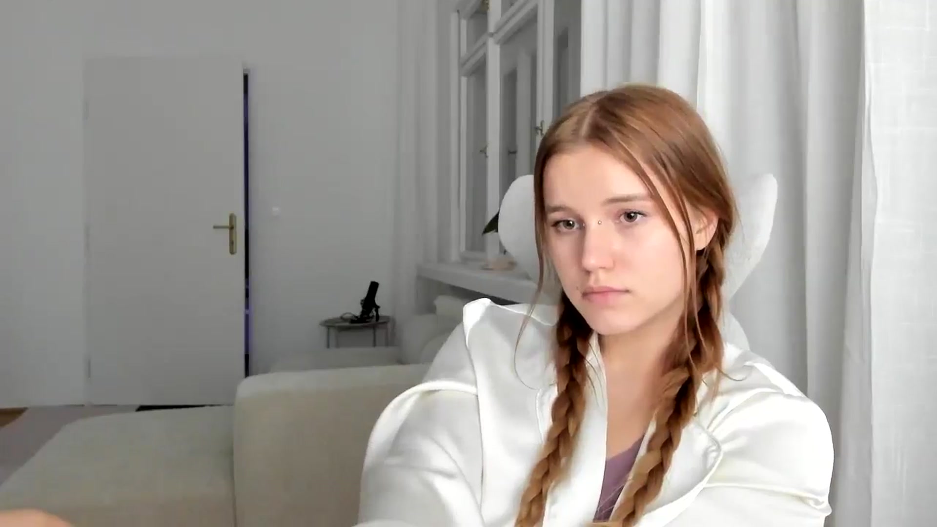 Gallery image thumbnail from Lia_lisia's myfreecams stream on, 01/13/2026, 22:42 image 19 of 20