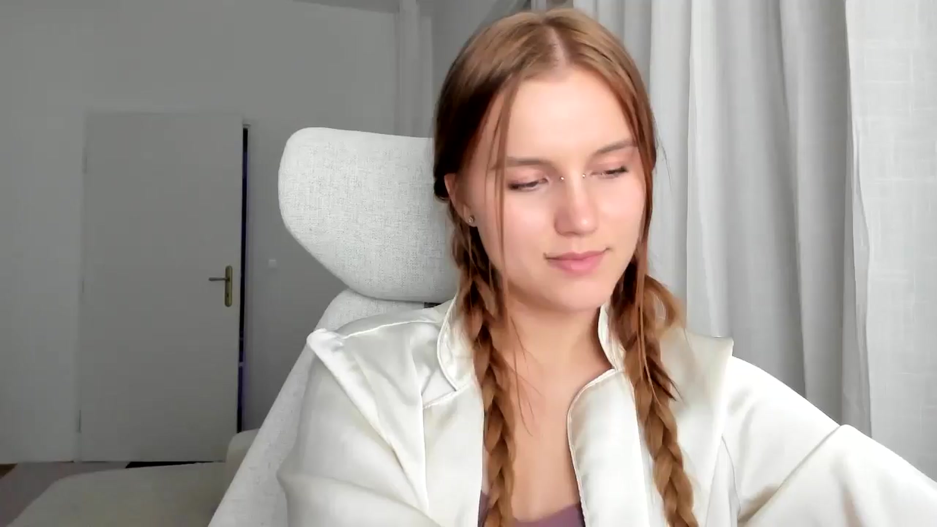 Gallery image thumbnail from Lia_lisia's myfreecams stream on, 01/13/2026, 22:42 image 1 of 20