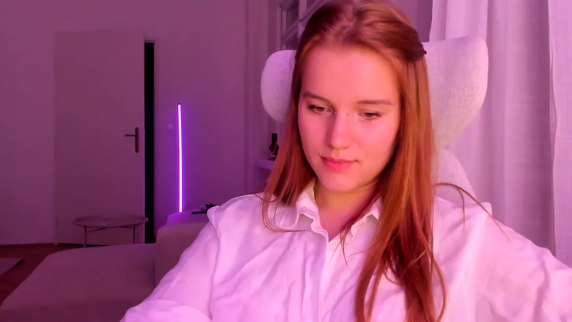 Gallery image thumbnail from Lia_lisia's myfreecams stream on, 01/21/2026, 21:13 image 11 of 20