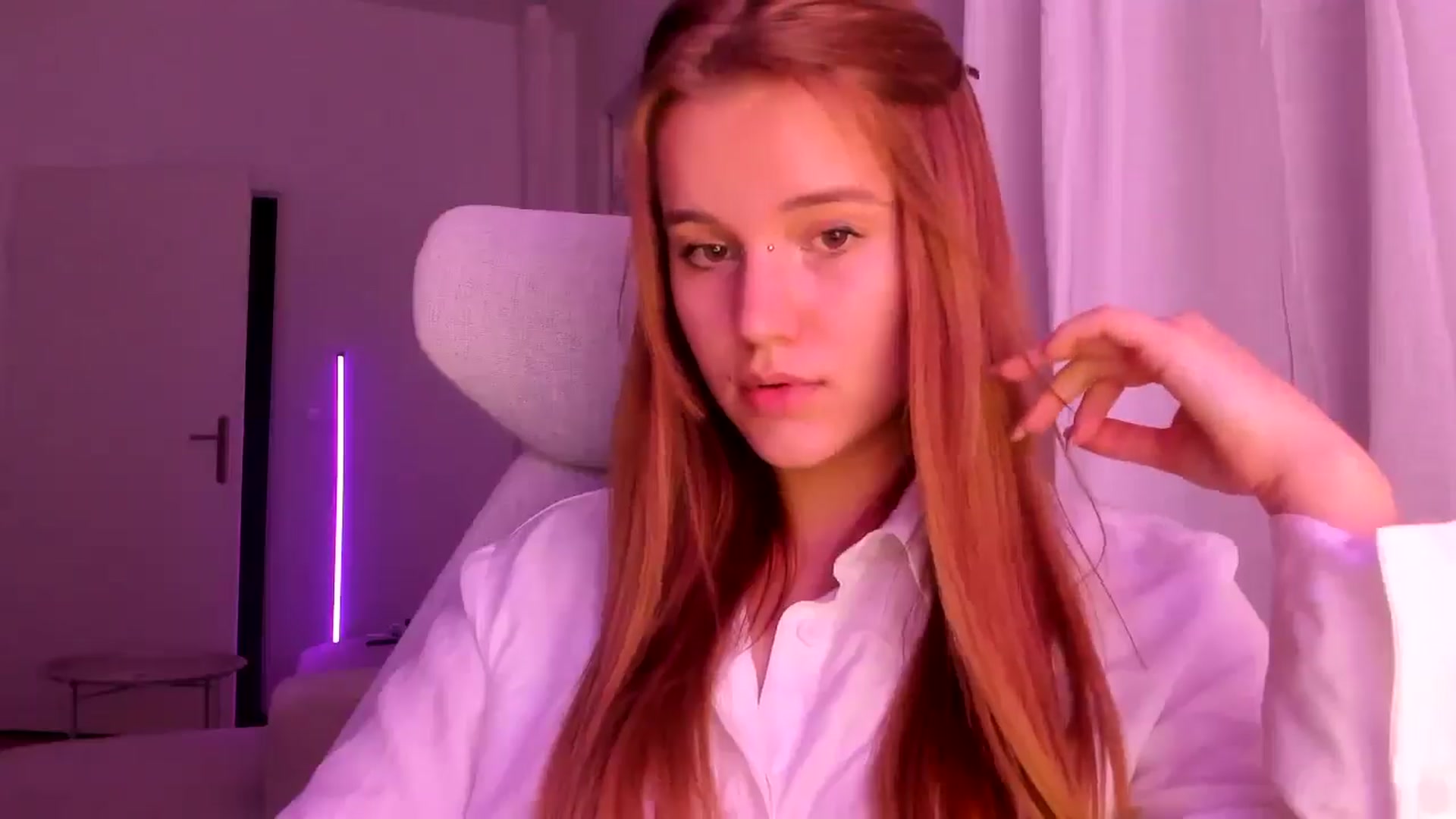 Gallery image thumbnail from Lia_lisia's myfreecams stream on, 01/21/2026, 23:13 image 10 of 20