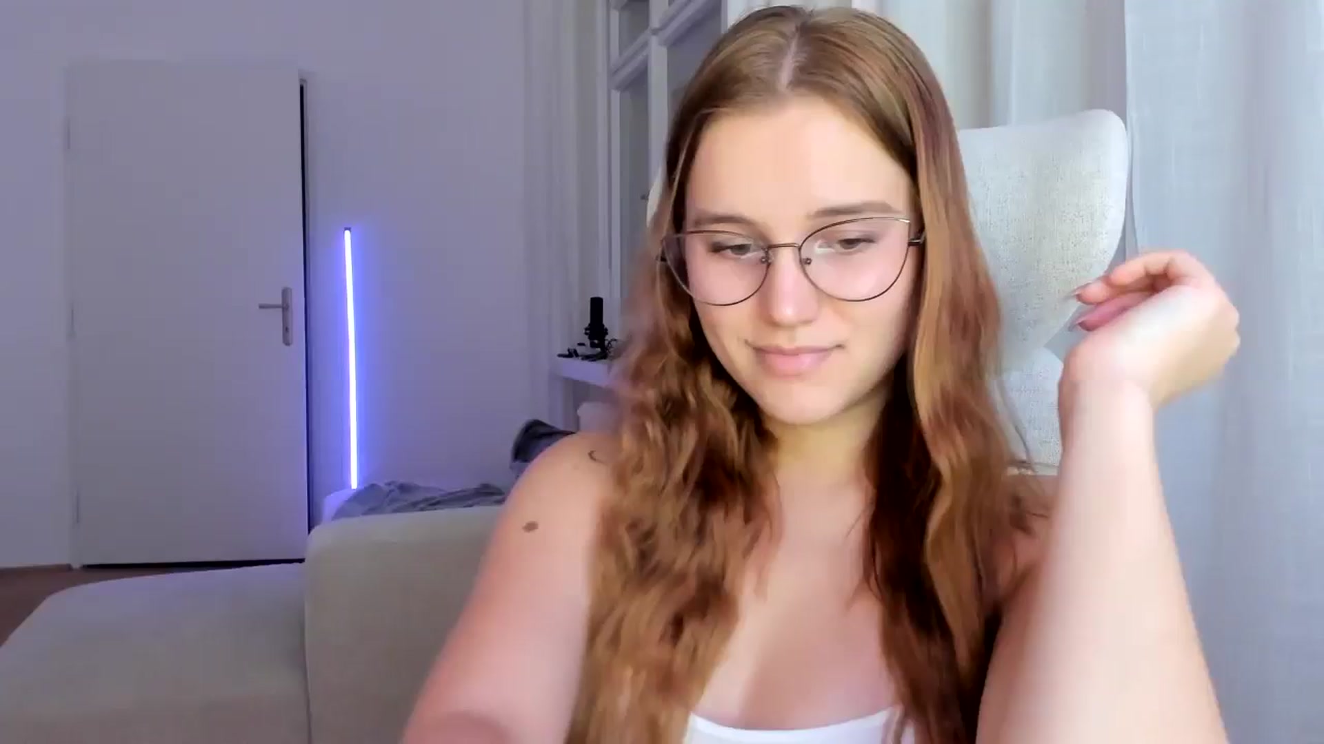 Gallery image thumbnail from Lia_lisia's myfreecams stream on, 01/23/2026, 21:42 image 9 of 20