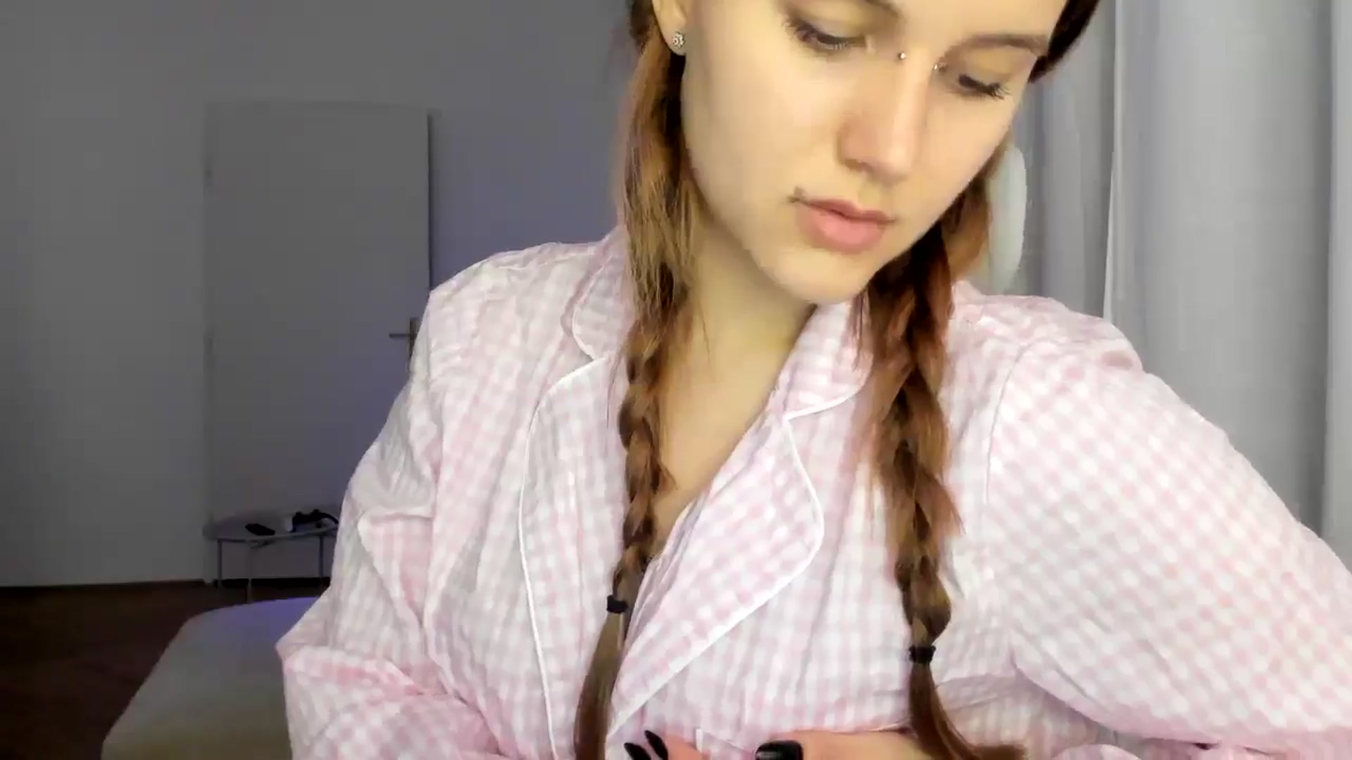Gallery image thumbnail from Lia_lisia's myfreecams stream on, 02/04/2026, 21:43 image 20 of 20