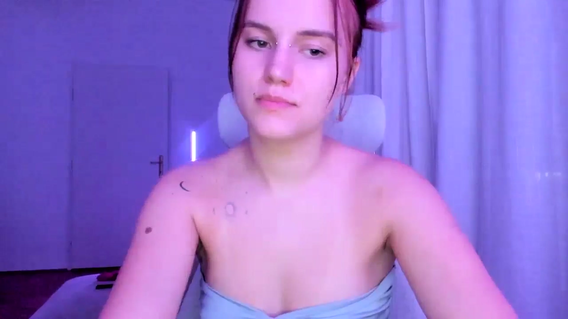 Gallery image thumbnail from Lia_lisia's myfreecams stream on, 02/05/2026, 22:18 image 20 of 20