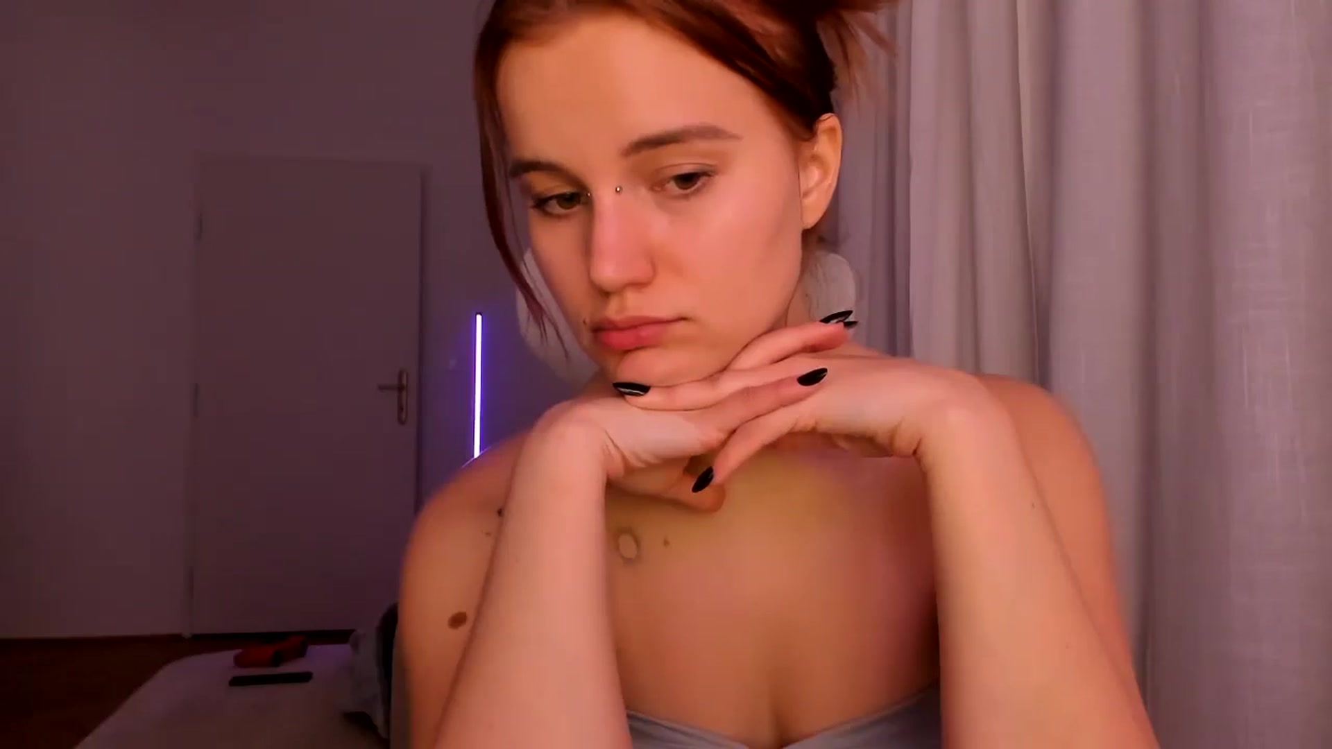 Gallery image thumbnail from Lia_lisia's myfreecams stream on, 02/05/2026, 23:28 image 14 of 20