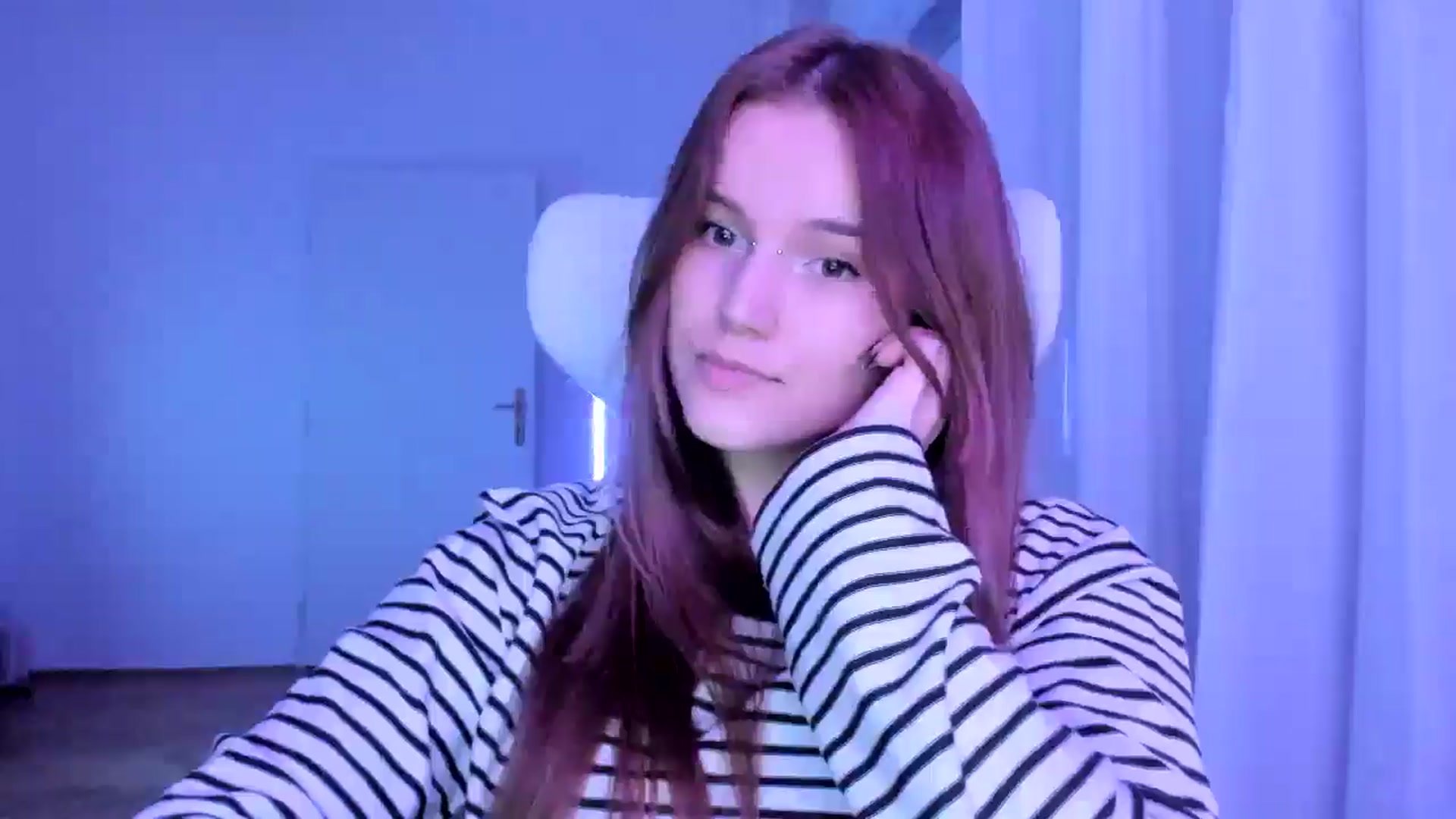 Gallery image thumbnail from Lia_lisia's myfreecams stream on, 02/09/2026, 21:07 image 5 of 20