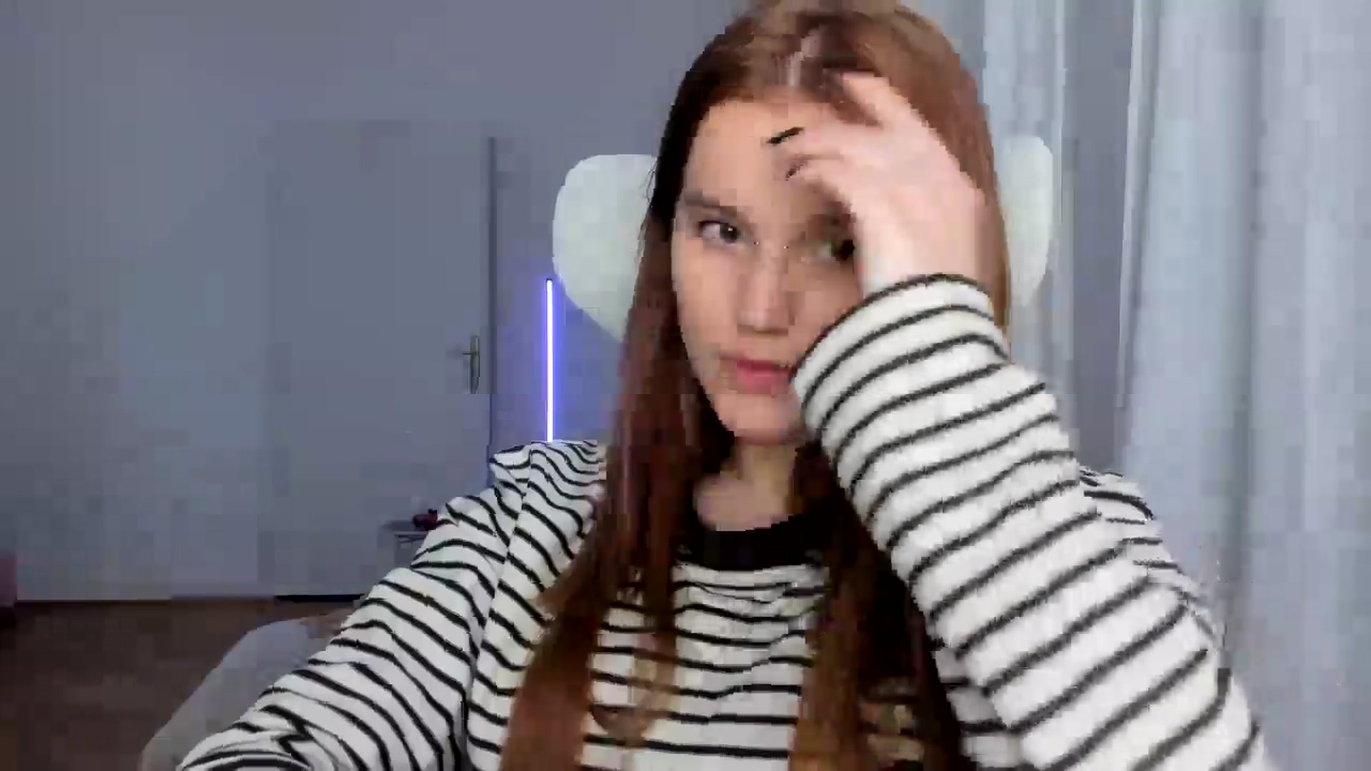 Gallery image thumbnail from Lia_lisia's myfreecams stream on, 02/09/2026, 22:38 image 19 of 20